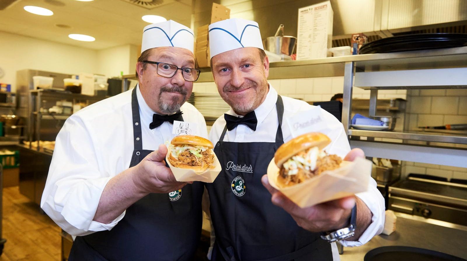 De står sammen - også i Adam' største krise.