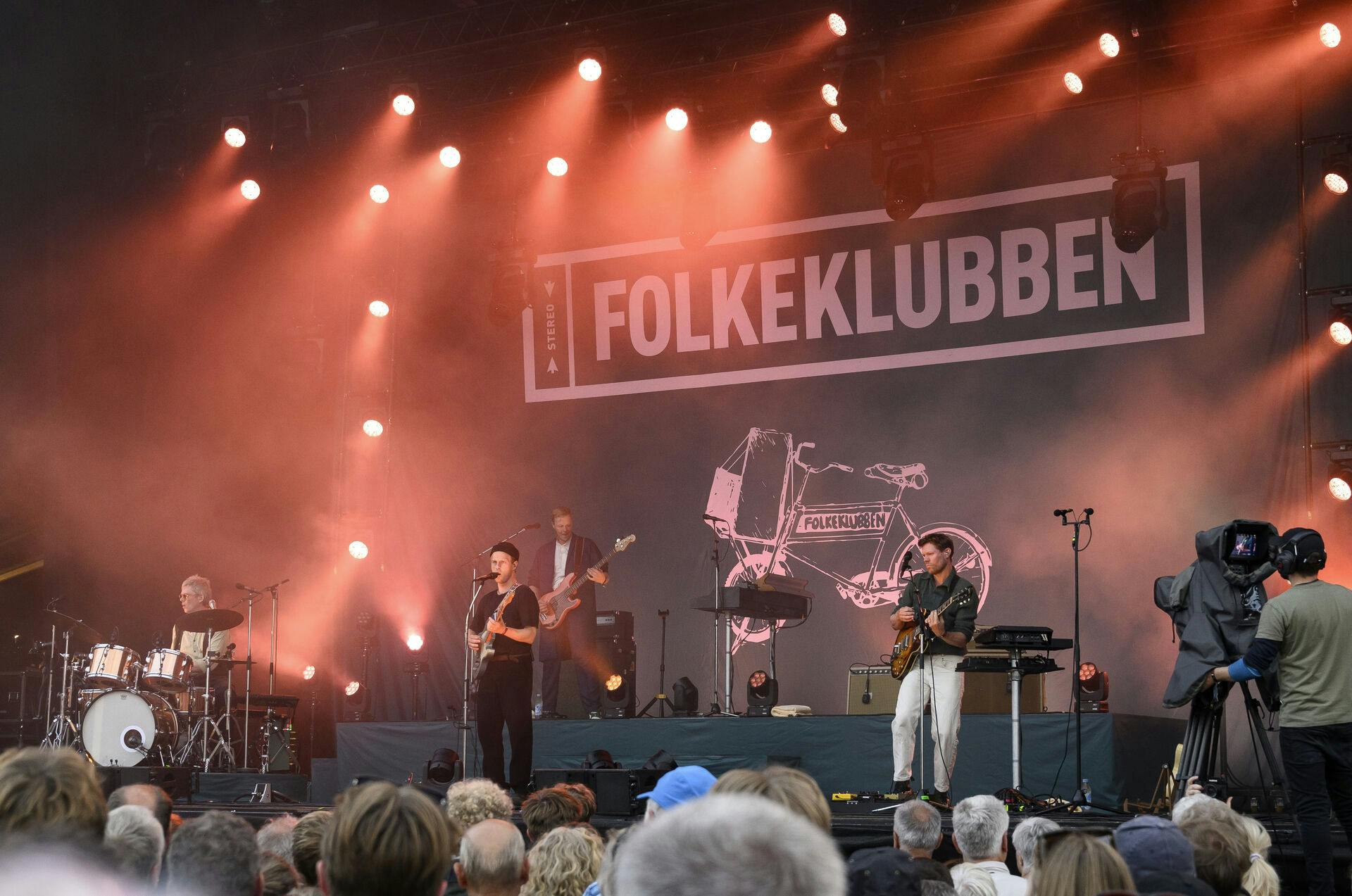 Folkeklubben på Open Air scenen under Tønder Festival lørdag den 23. august 2024. (Foto: Torben Christensen/Ritzau Scanpix)