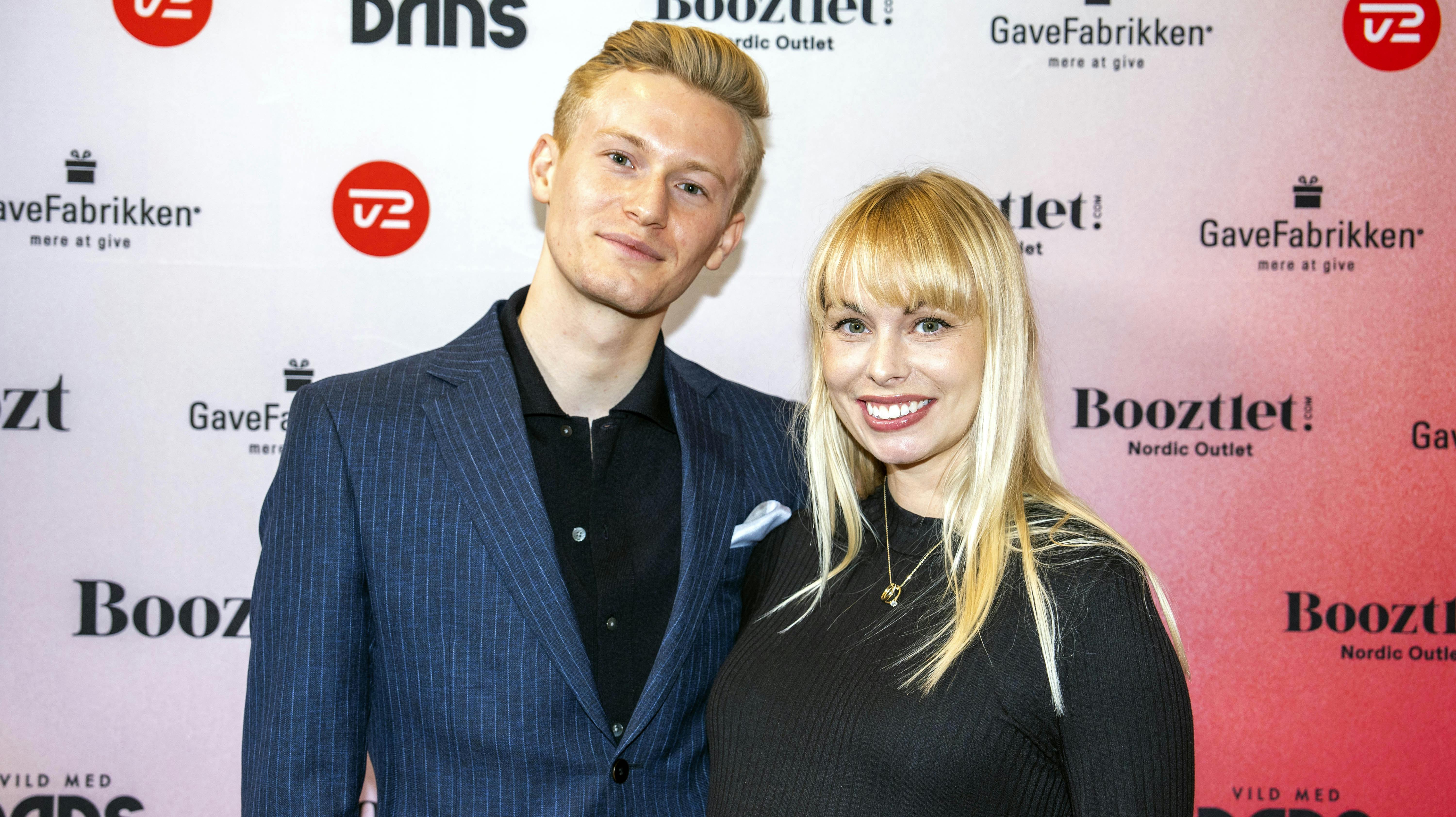 Albert Harson er smuttet til Sverige uden konen Jenna Bagge.