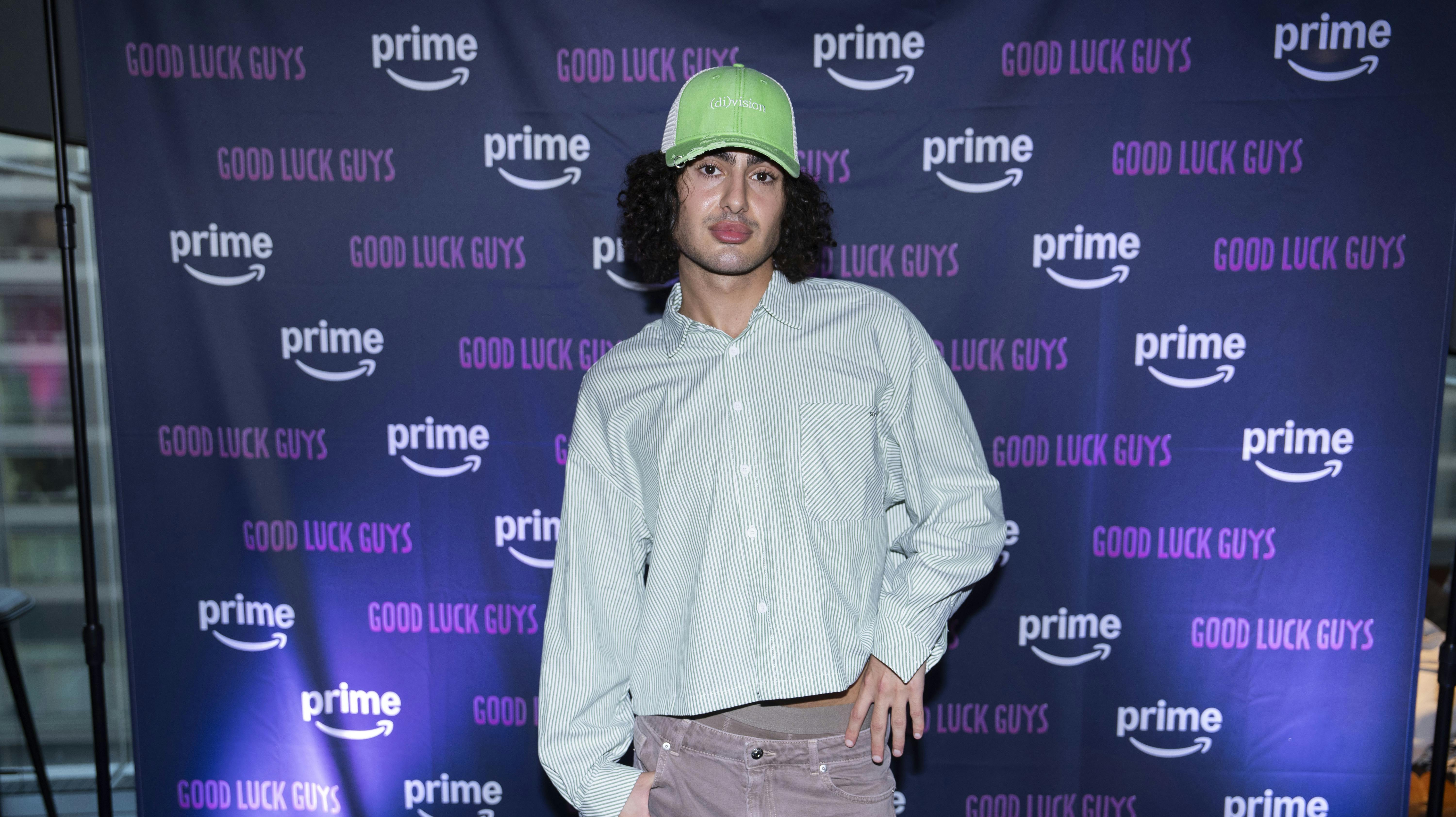 Sinan Türkmen sætter ord på sin barndom, der ikke altid var nem.