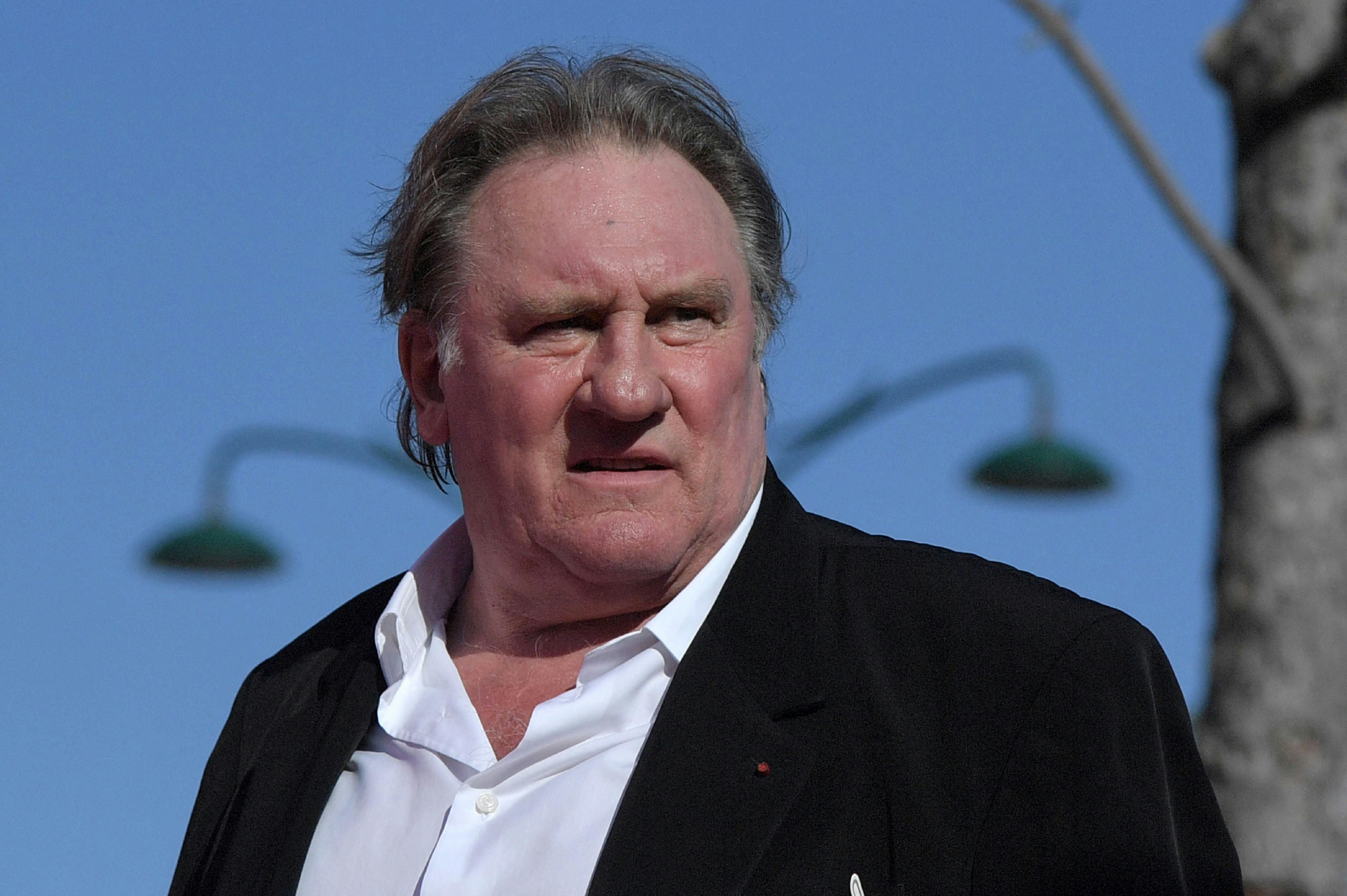 Gerard Depardieu har problemer med helbredet, og han ønsker derfor at få udskudt starten på en retssag. 