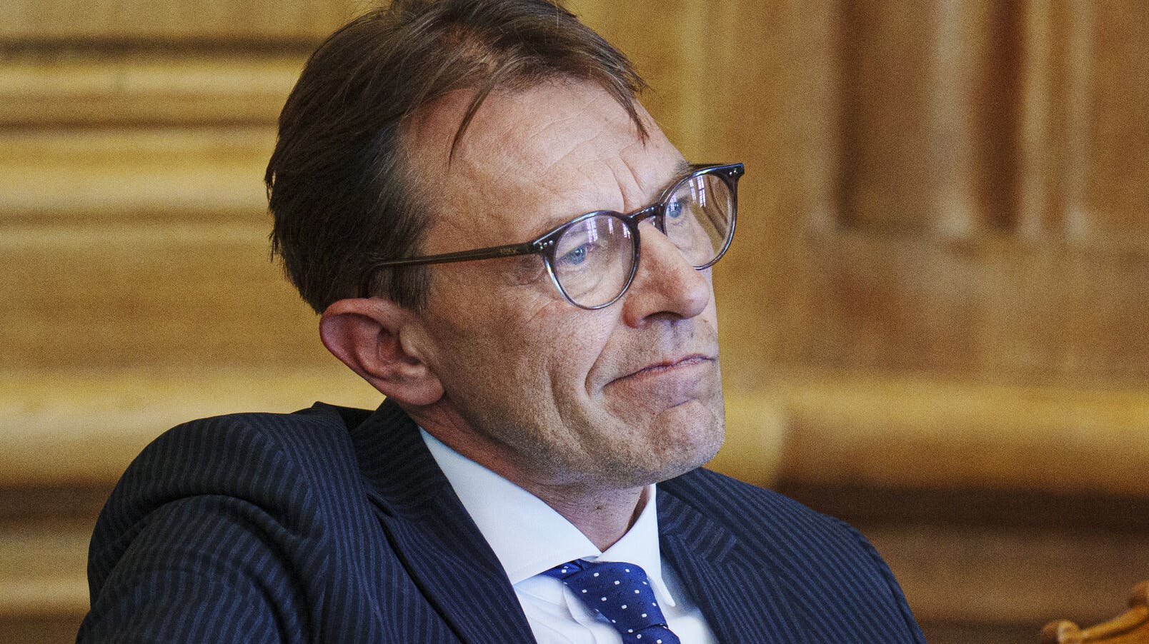 Jeppe Søe skylder fortsat penge til en jysk smedemester, der er i tvivl om, hvorvidt han nogensinde ser pengene.