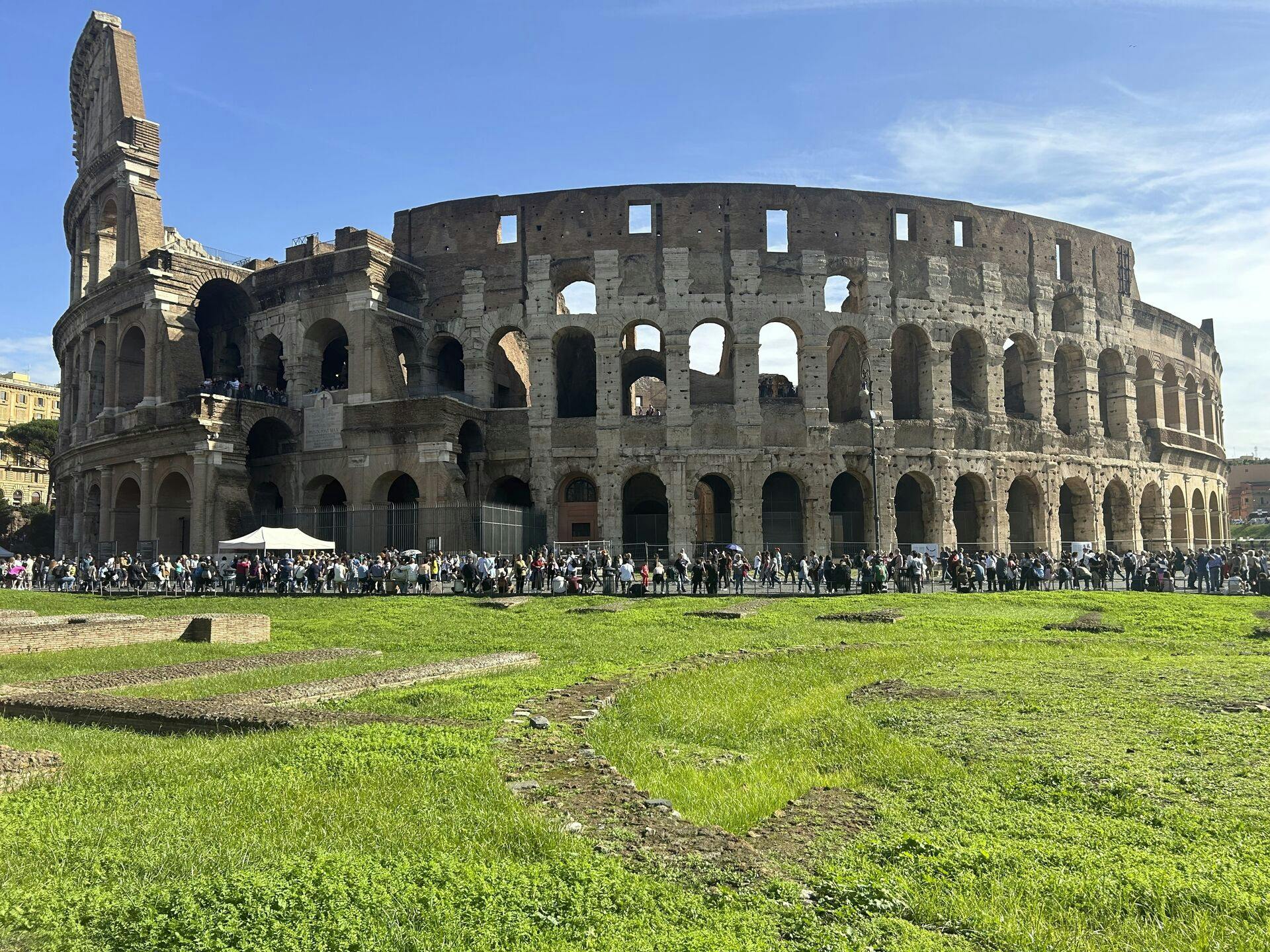 Planen var, at familien skulle forbi Colosseum. Men det nåede de aldrig.