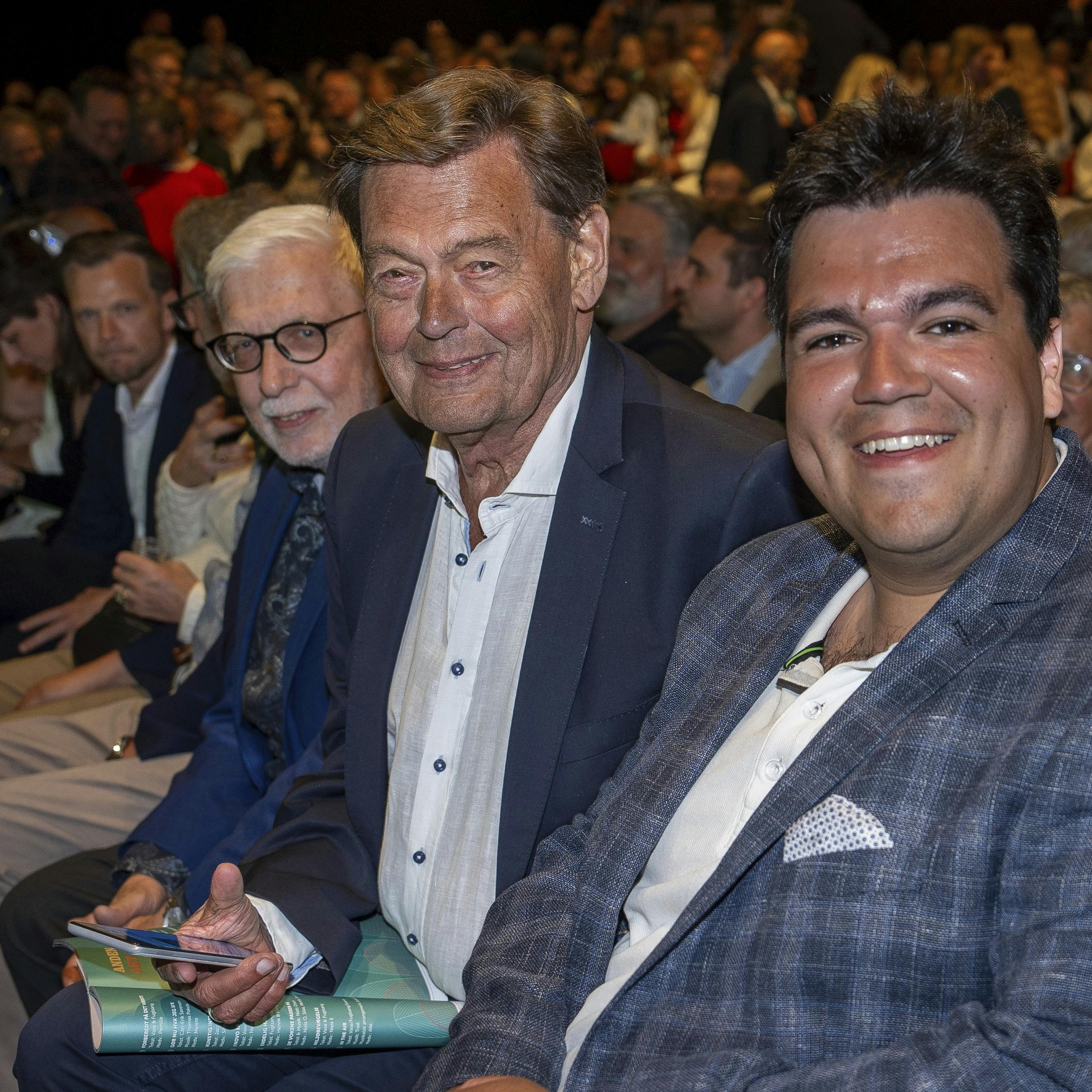 Makkerparret talte både om, hvilke fester Lukas Birch havde været til, og hvilke operationer Ulf Pilgaard havde fået.