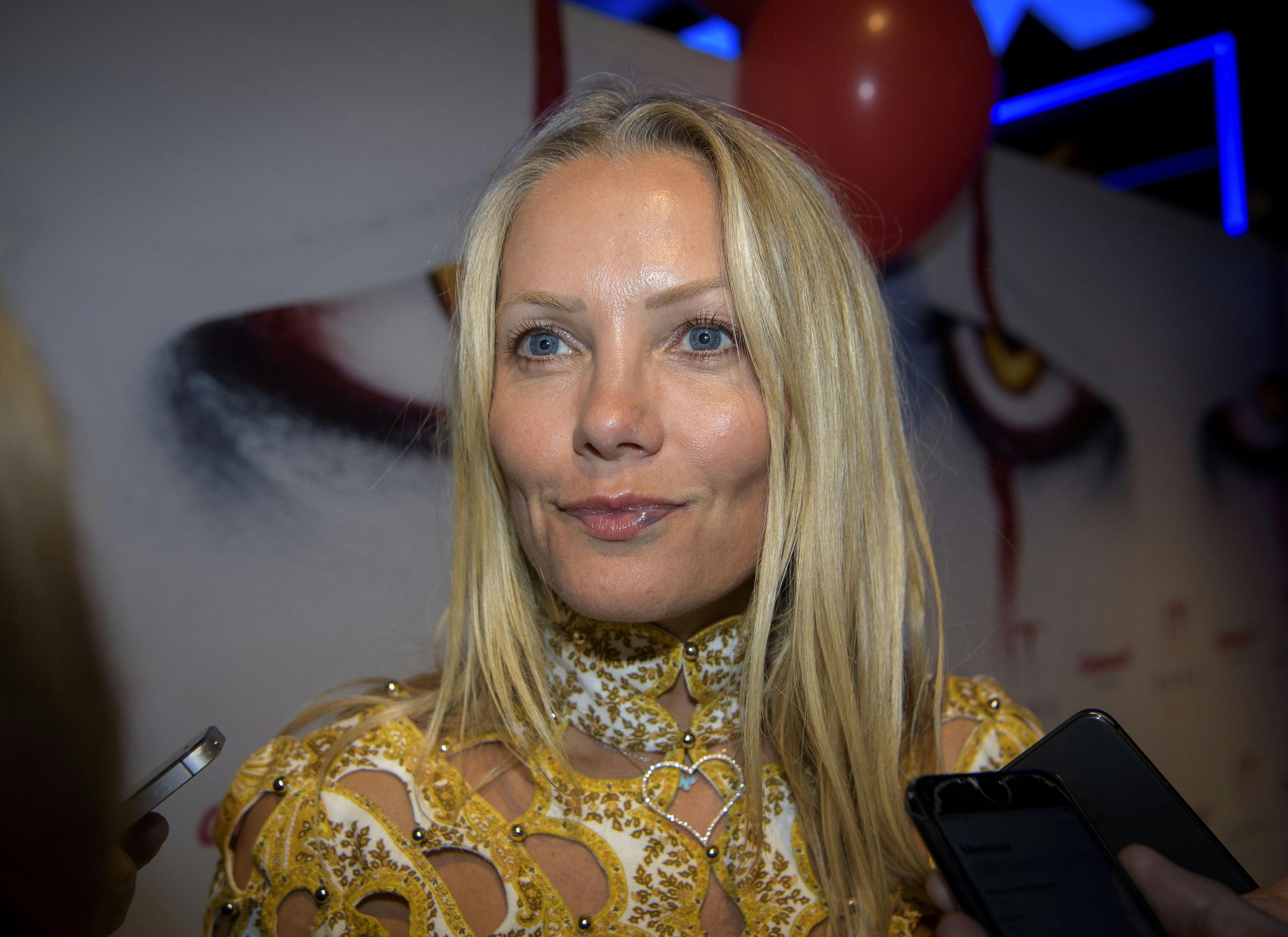 49-årige Caroline Fleming er hudløs ærlig i sin nye bog, der blot bærer titlen "Caroline".