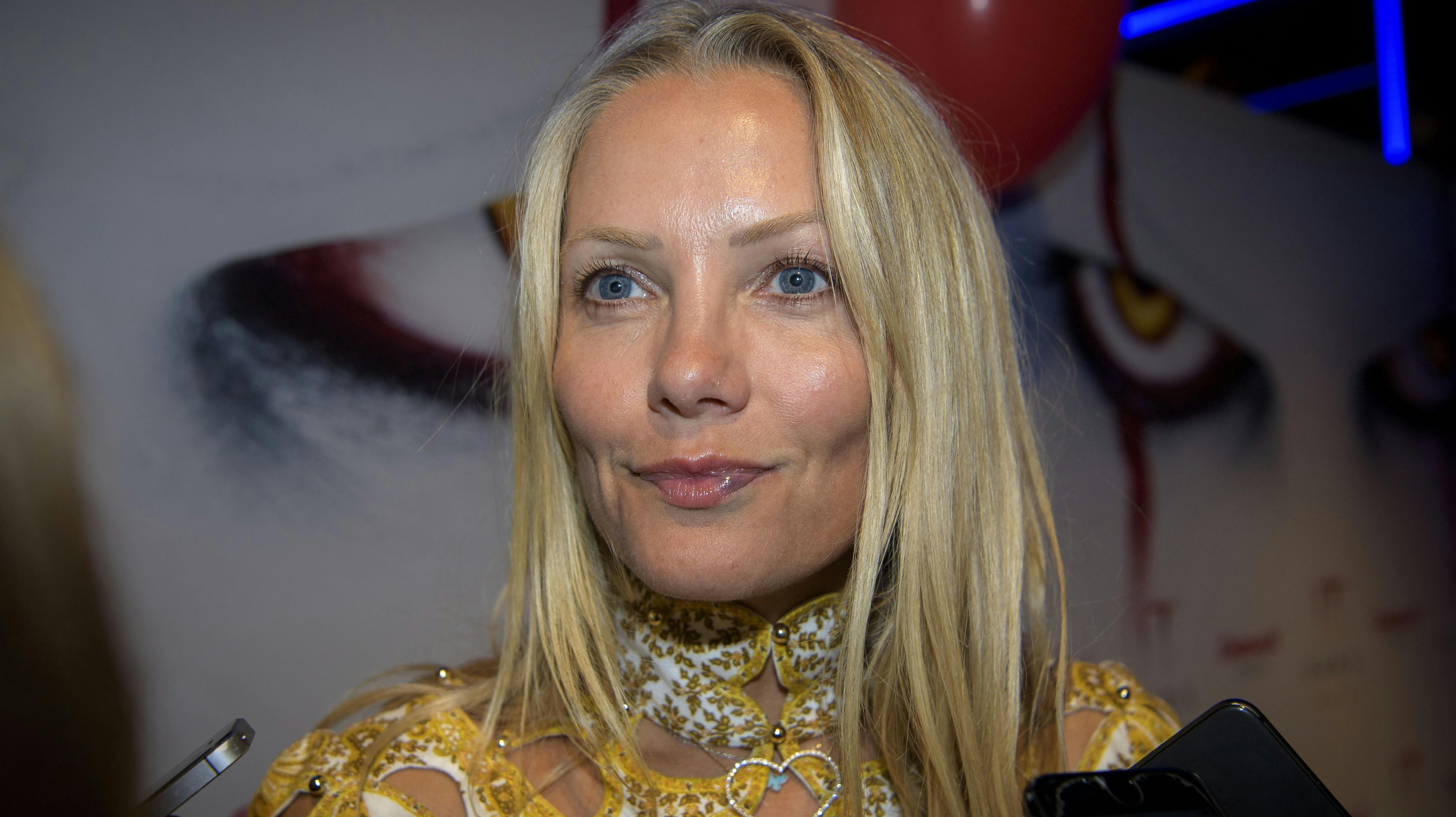49-årige Caroline Fleming er hudløs ærlig i sin nye bog, der blot bærer titlen "Caroline".