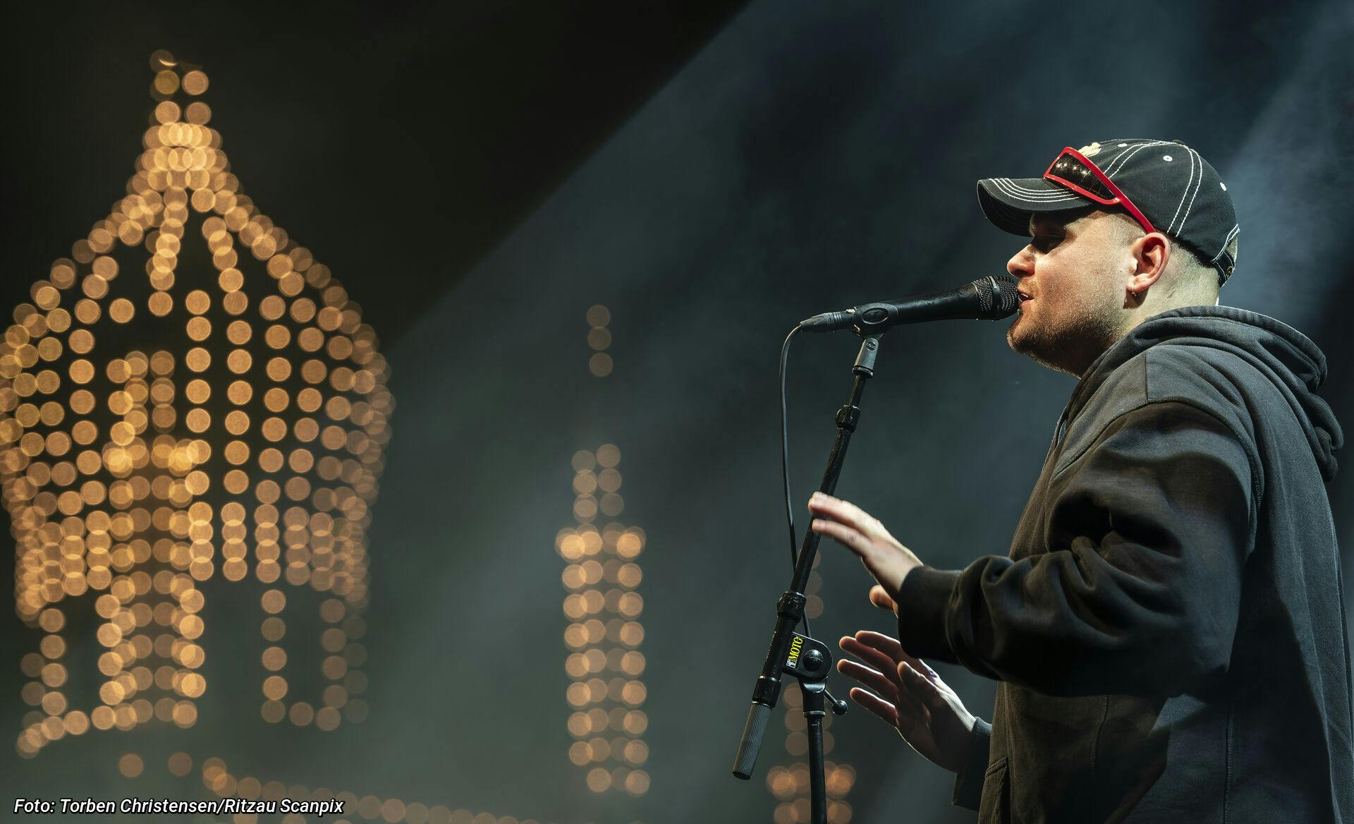 Danske August Høyen på plænen i Tivoli under Fredagsrock koncert fredag den 3. maj 2024. (Foto: Torben Christensen/Scanpix 2024)