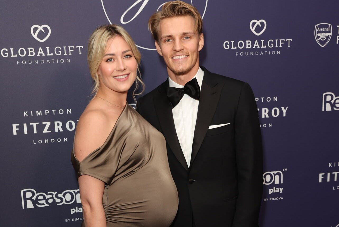 For en uge siden var Martin Ødegaard og Helene Spilling sammen til Global Gift Gala i London. Parret, som venter deres første barn, er nu også blevet gift. Det afslører VG.