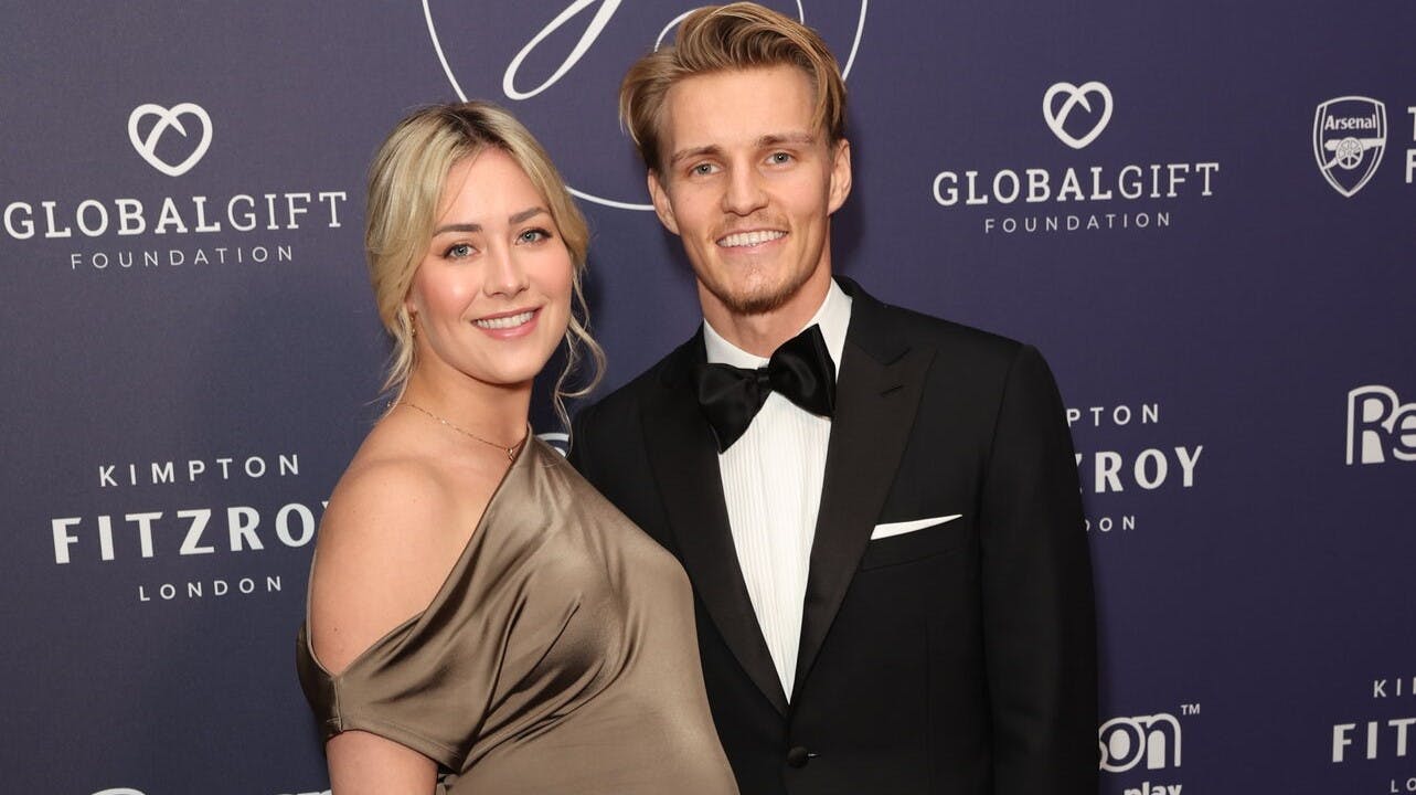 For en uge siden var Martin Ødegaard og Helene Spilling sammen til Global Gift Gala i London. Parret, som venter deres første barn, er nu også blevet gift. Det afslører VG.