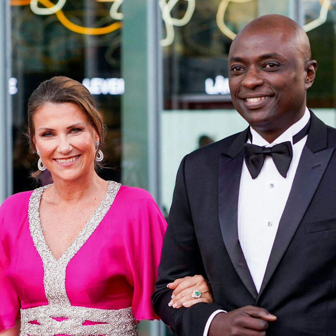 Durek Verrett er gift med den norske prinsesse Märtha Louise.