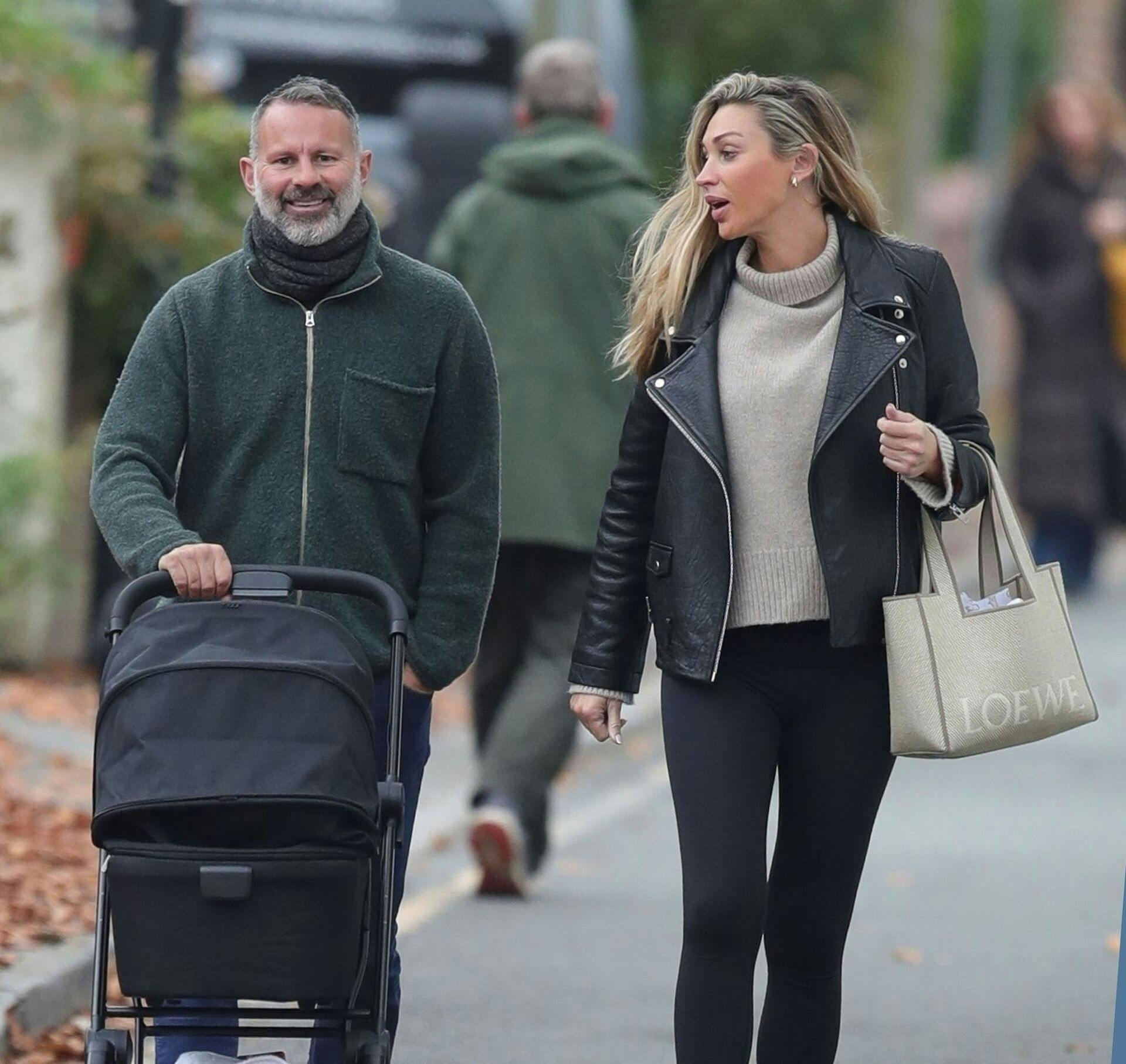 Ryan Giggs og Zara Charles er blevet forældre til lille Cara, der kom til verden i fredag.