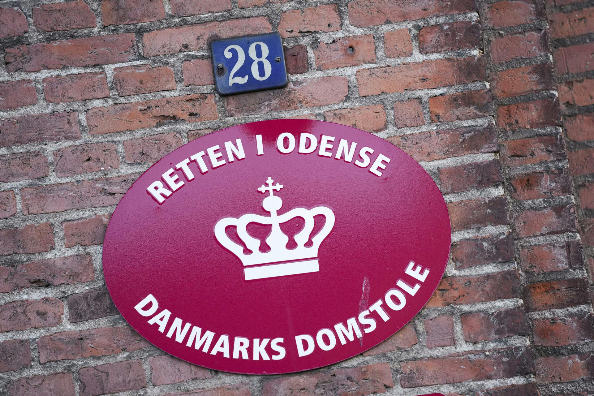 Kvinden er tiltalt ved Retten i Odense.