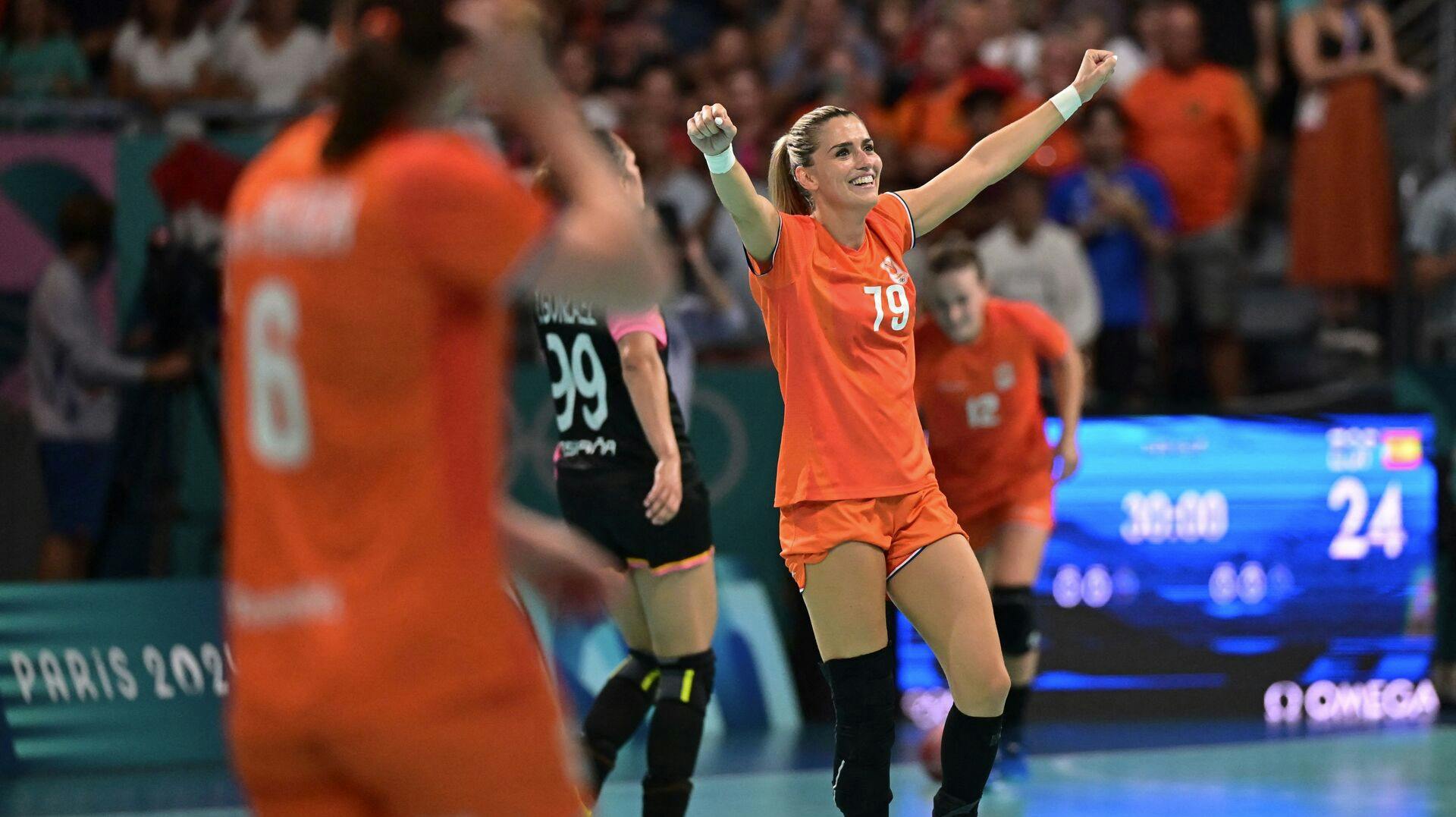 Estevana Polman kommer ikke til at juble på banen, når Holland skal til EM.
