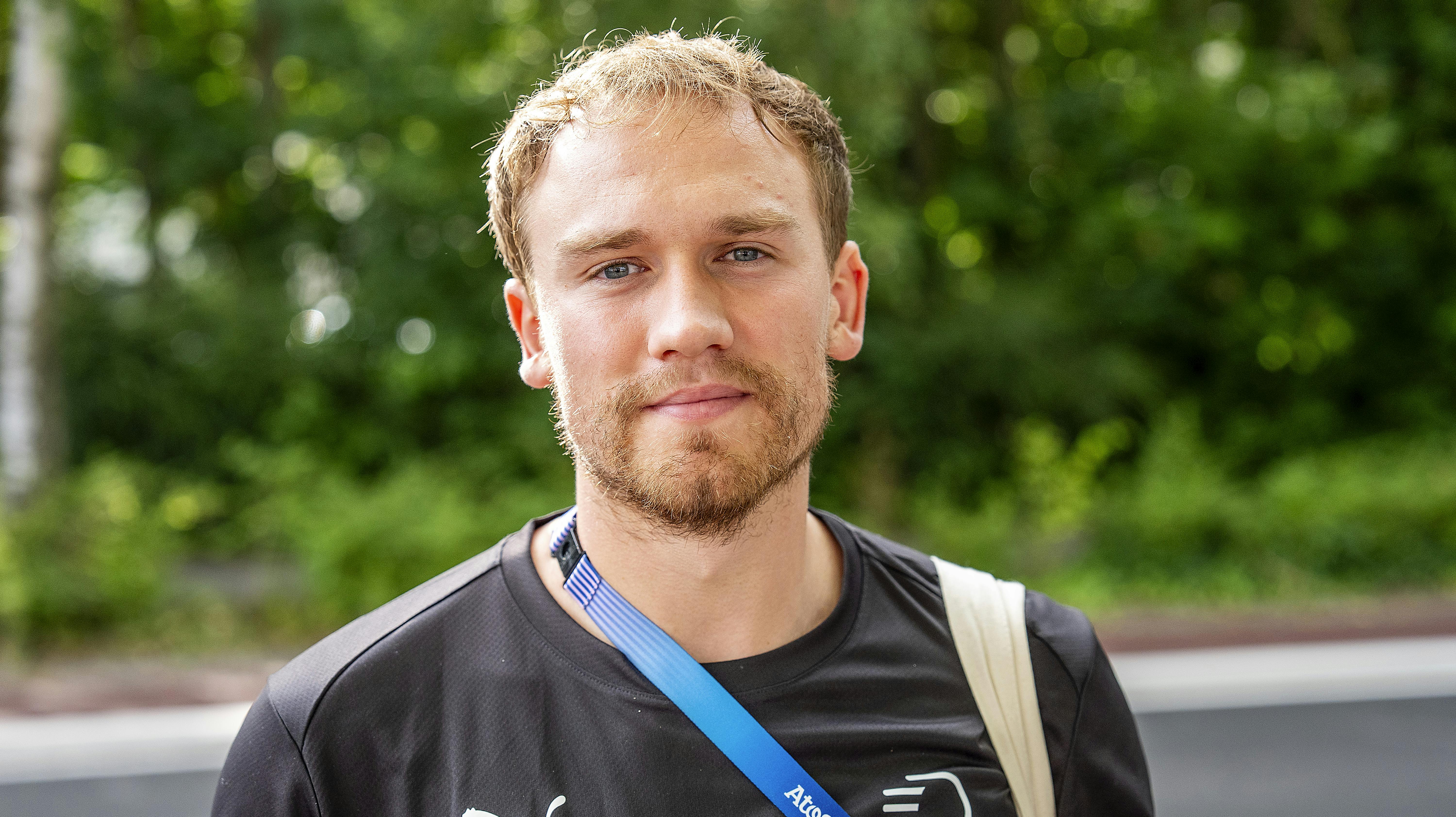 Simon Pytlick bor ikke længere alene i Flensburg. 