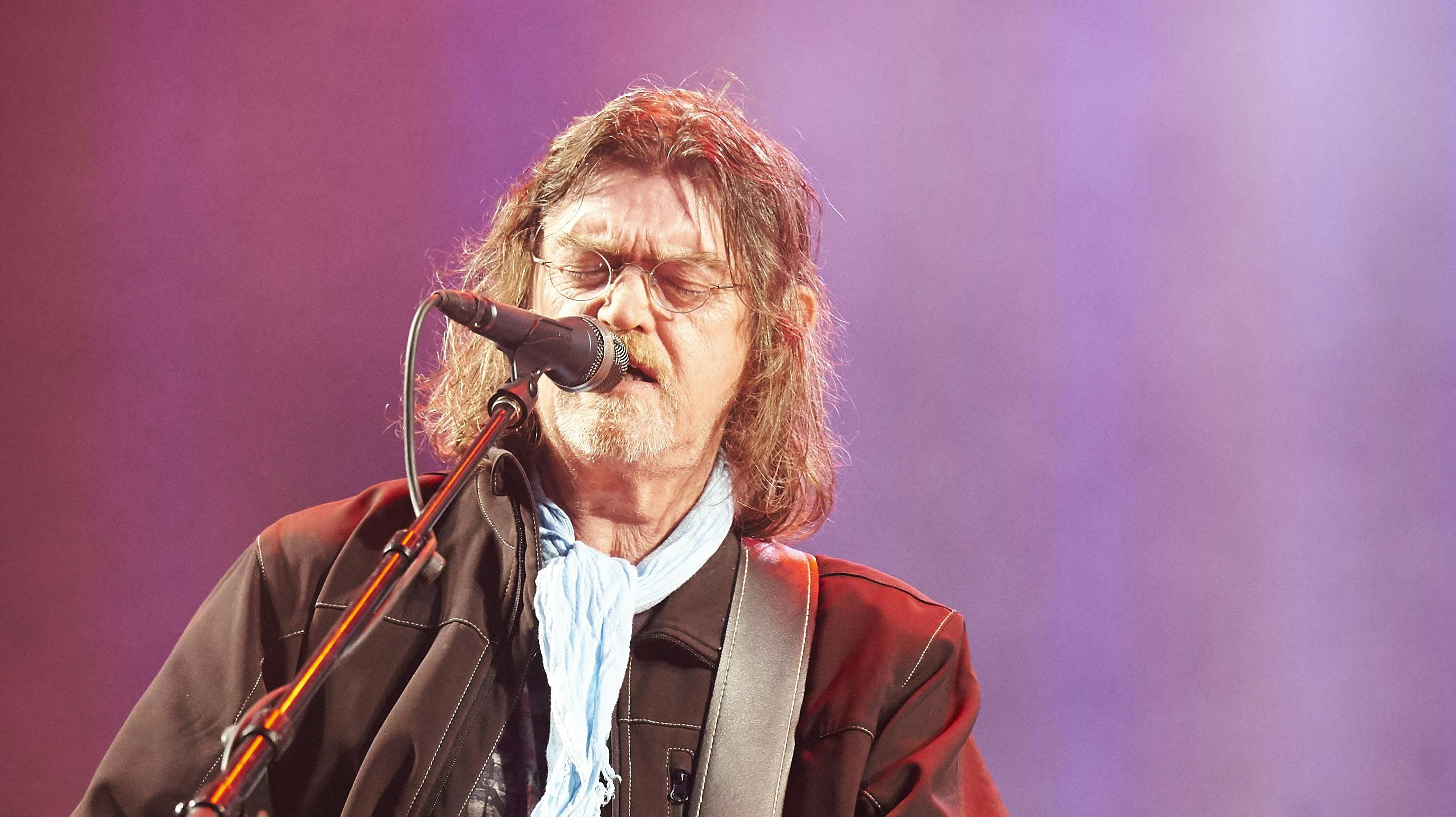 Familia Journal på motorcykelfestival. Familie Journal besøger MC Festival i Horsens Statsfængsel, Horsens State Prison Motorcycle Festival, og taler med initiativtagerne Heidi Friis og Kathrin Secher Stenkjær.