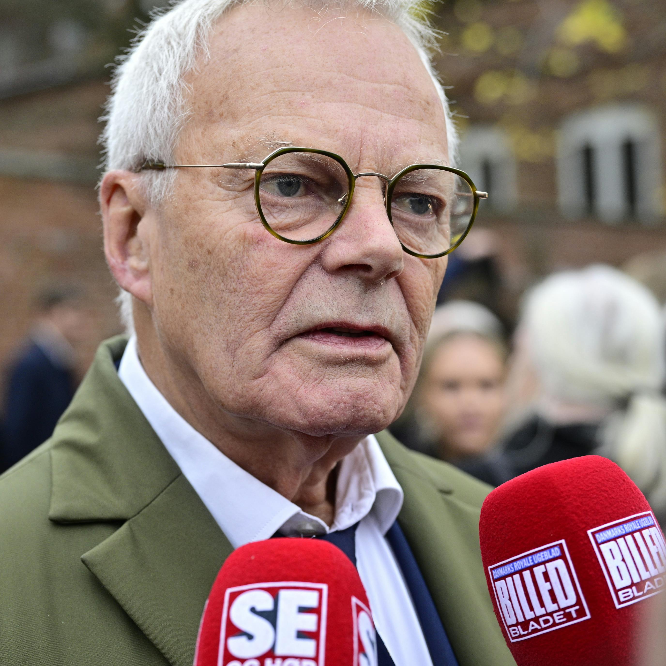 - Kærligheden husker for dig, siger Jarl Friis-Mikkelsen om Ulf Pilgaard efter fredagens bisættelse.