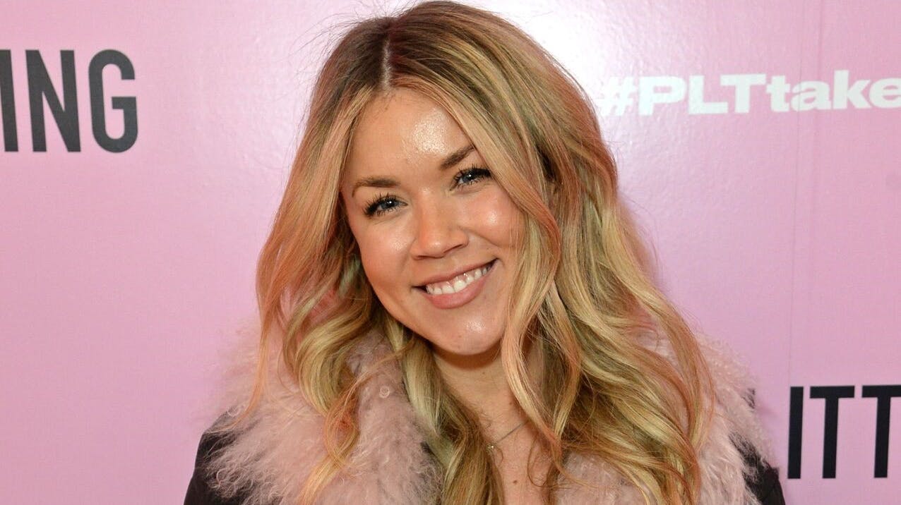 Hollie Shearer og Joe Marchant skal giftes.