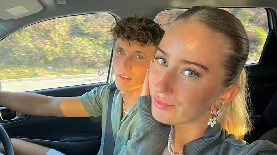 Gravide Josefine Simone Dahl og kæresten Christoffer Barsø har nu afsløret i en YouTube-video, at de venter sig en lille prinsesse.