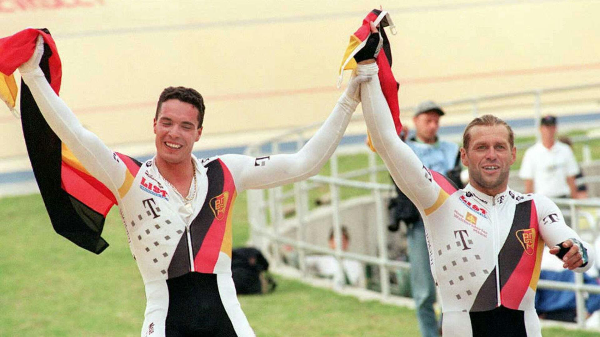 Michael Hübner (til højre) sammen med makkeren Jens Fiedler i 1996.