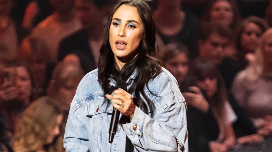 I årevis var Medina plaget af den samme stalker. Nu er der endelig godt nyt.