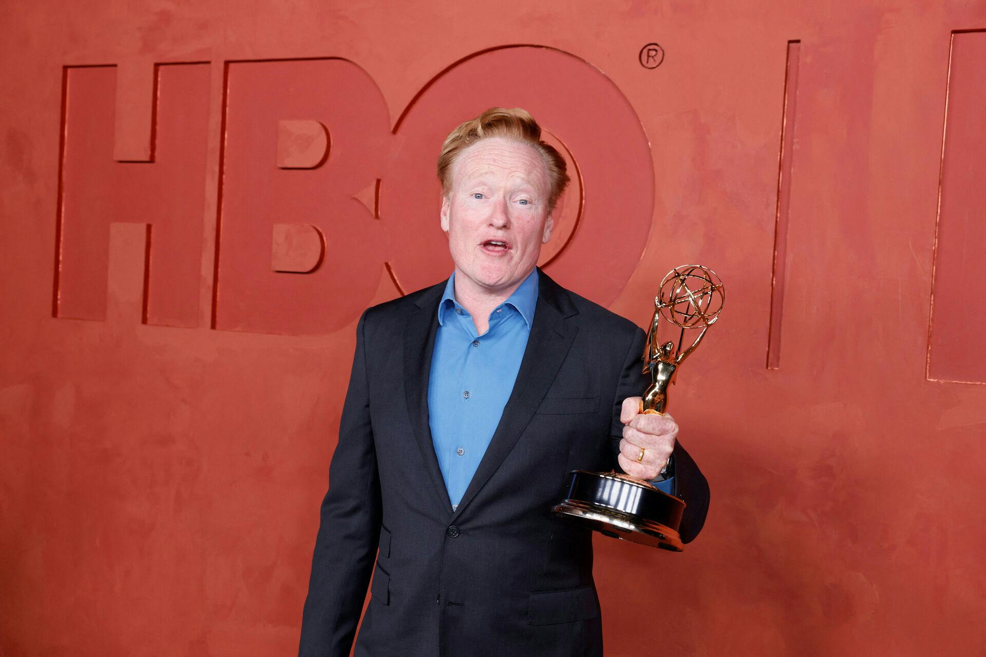 Conan O'Brien kan også selv score priser - men næste år skal han hjælpe med at uddele den fineste, man kan få i filmbranchen.