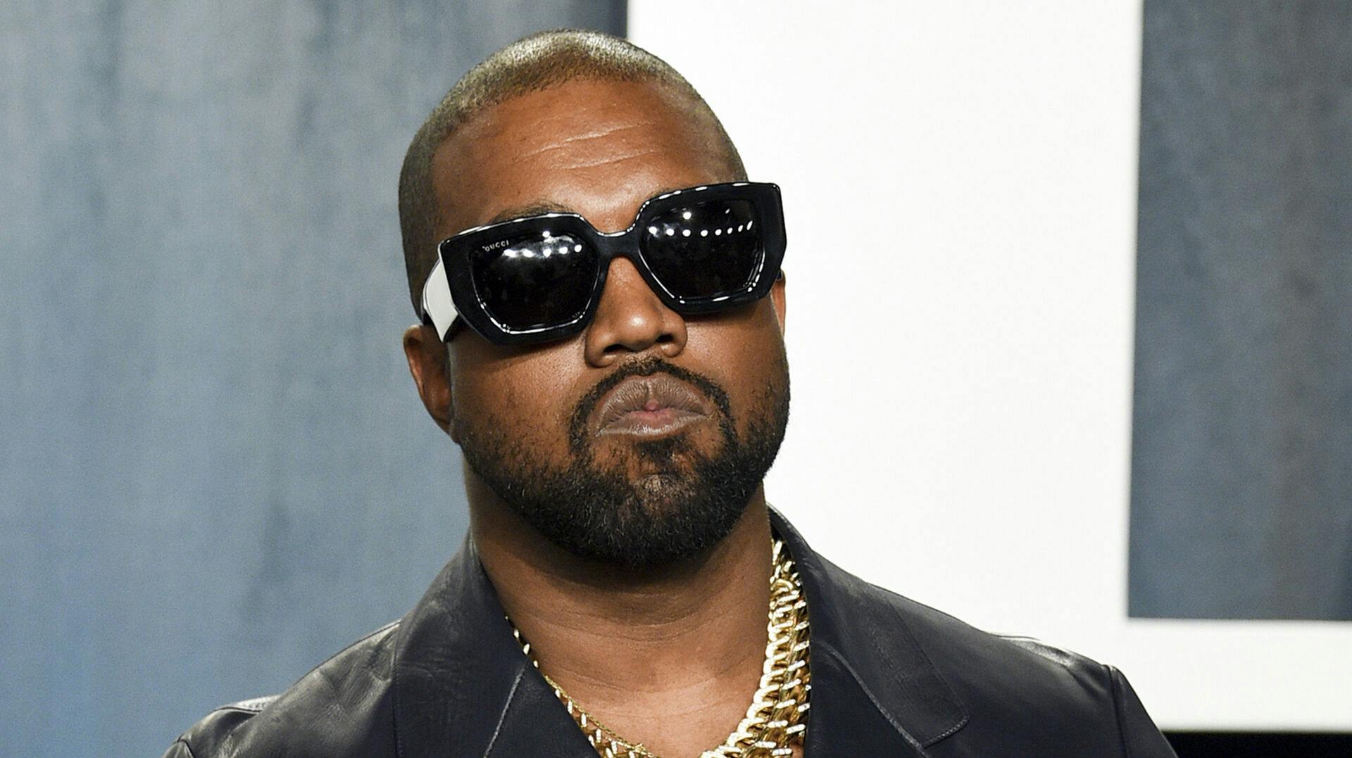 Kanye West er blevet sagsøgt for seksuelt overgreb.