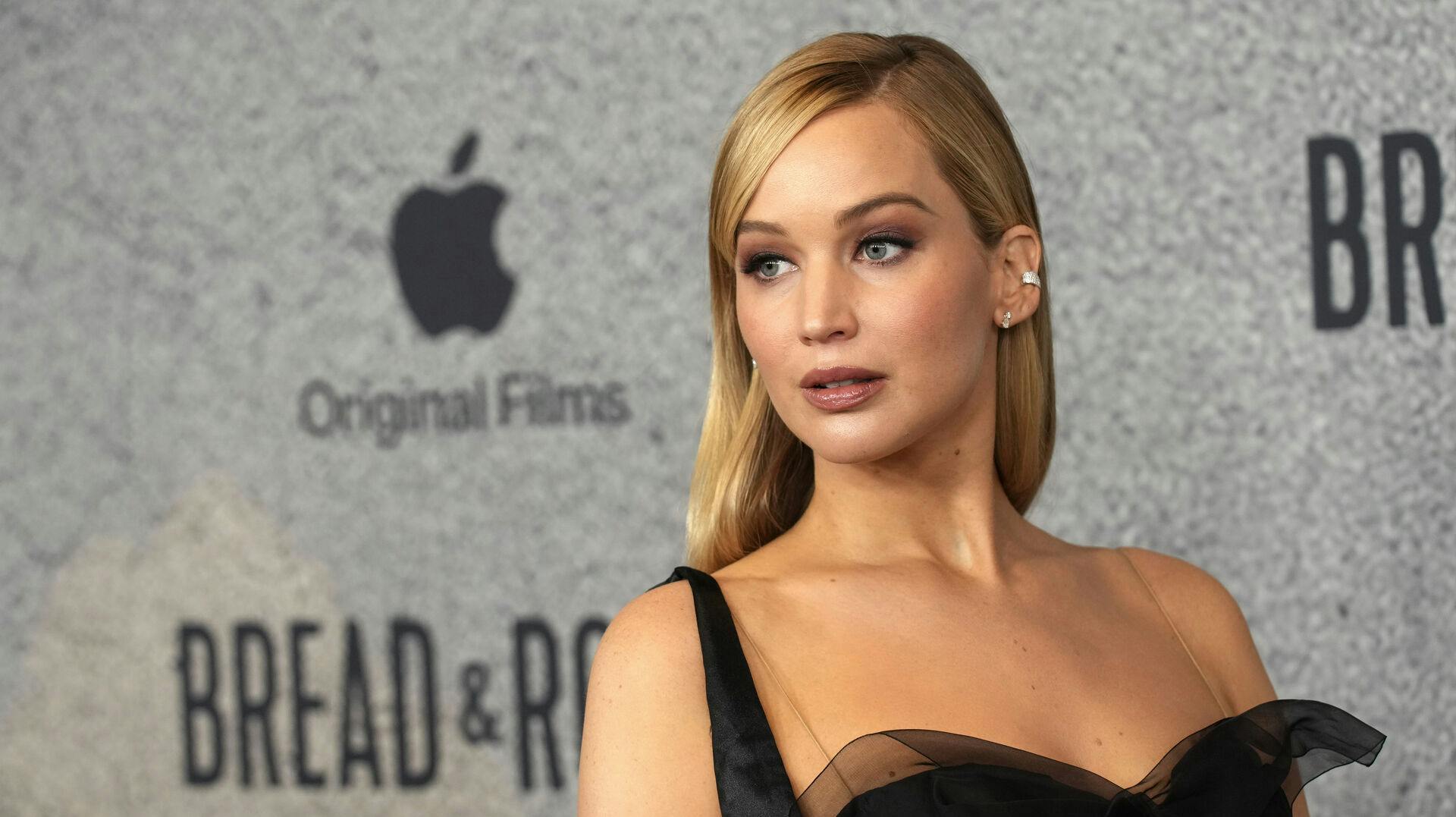 Jennifer Lawrence dukkede endnu en gang op på den røde løber med sin voksende mave.