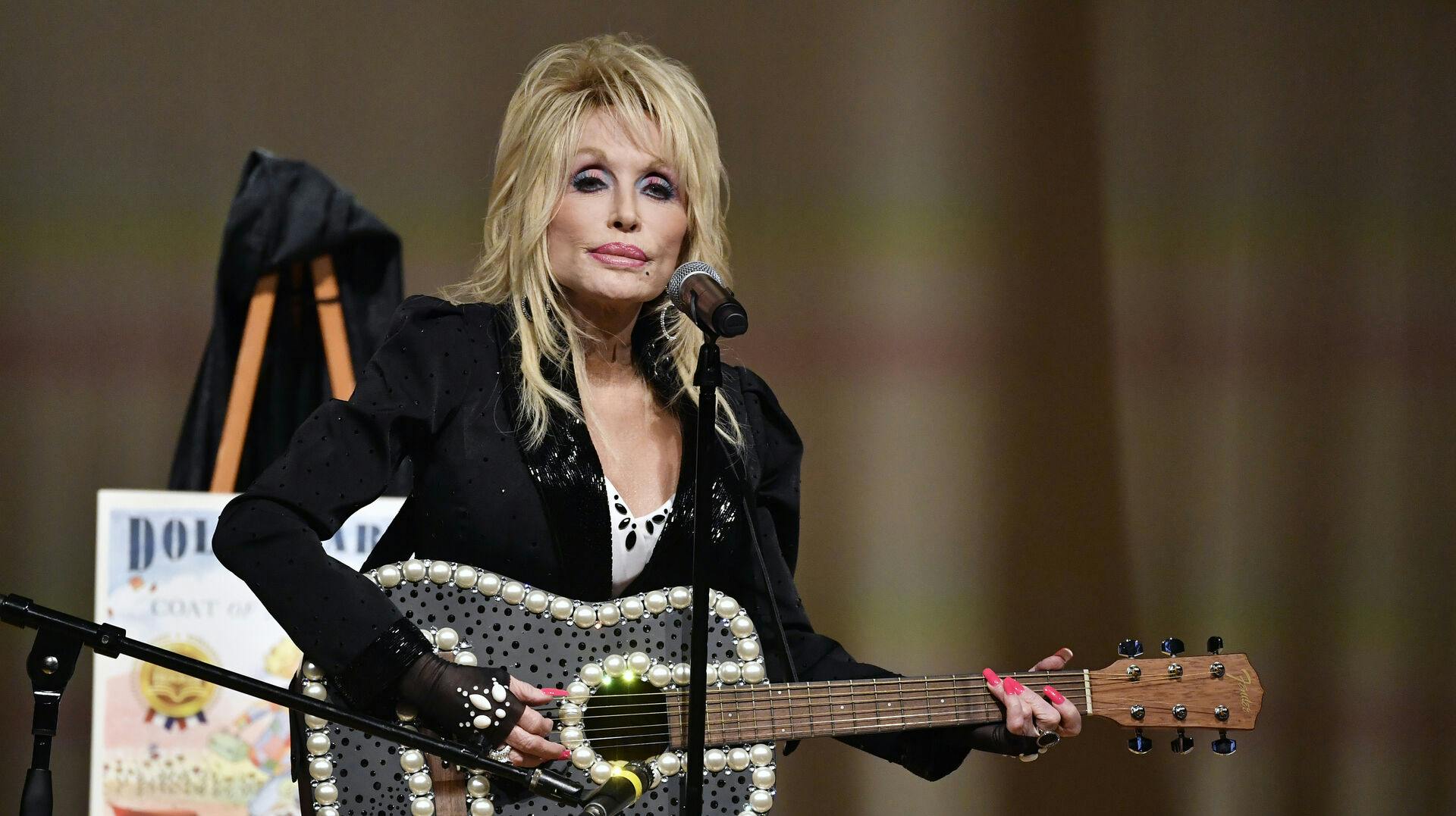Dolly Parton har mistet sin bror.