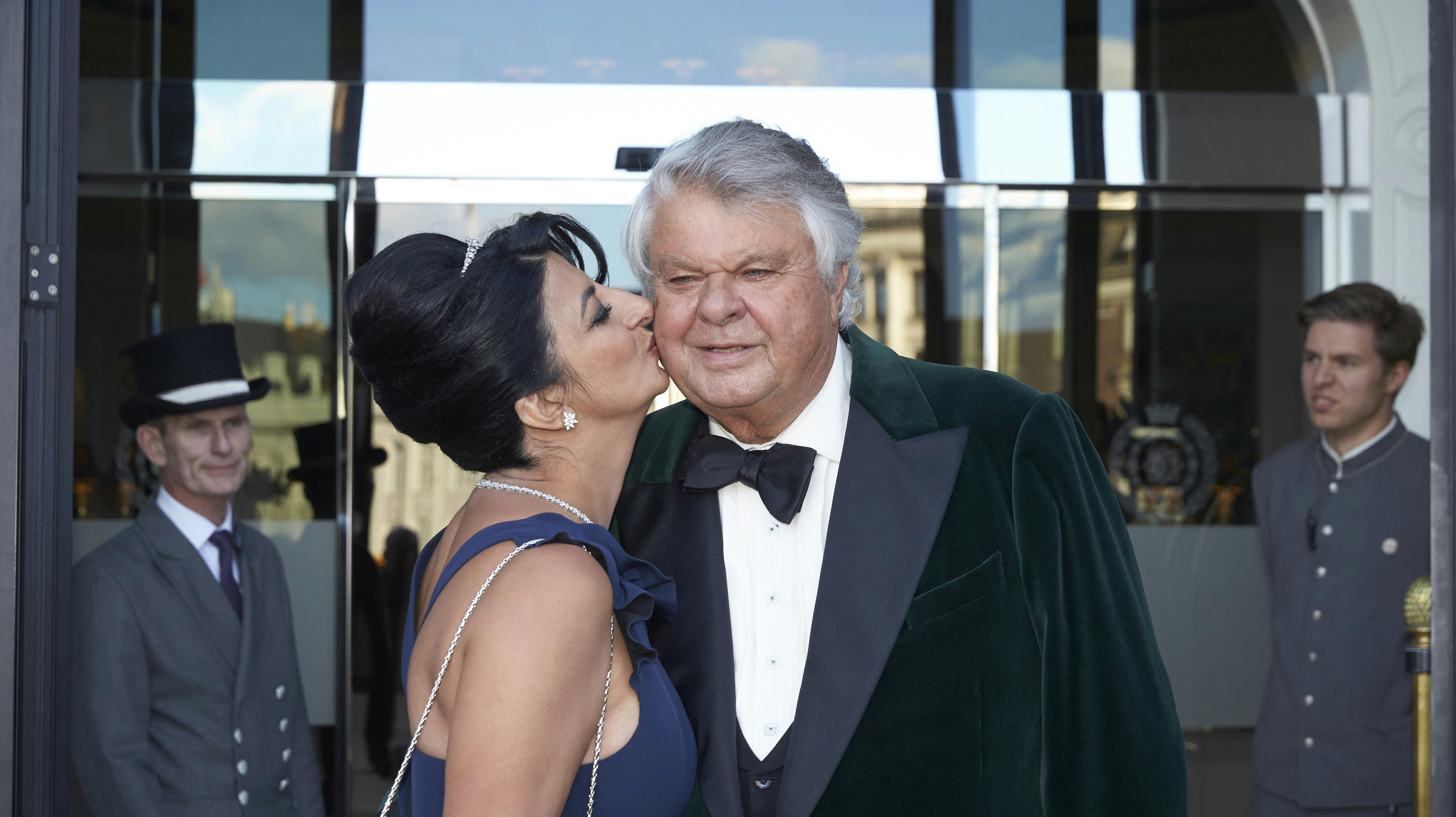 Overskrift: Christian Kjær fylder 75Navne : Christian Kjær fylder 75Foto: Birger StormTekst: Christian Kjær fylder 75Sted: D`Angleterreoptagelses dato: 210418Journalist: Ulrik Ulriksen Chistinna Braun