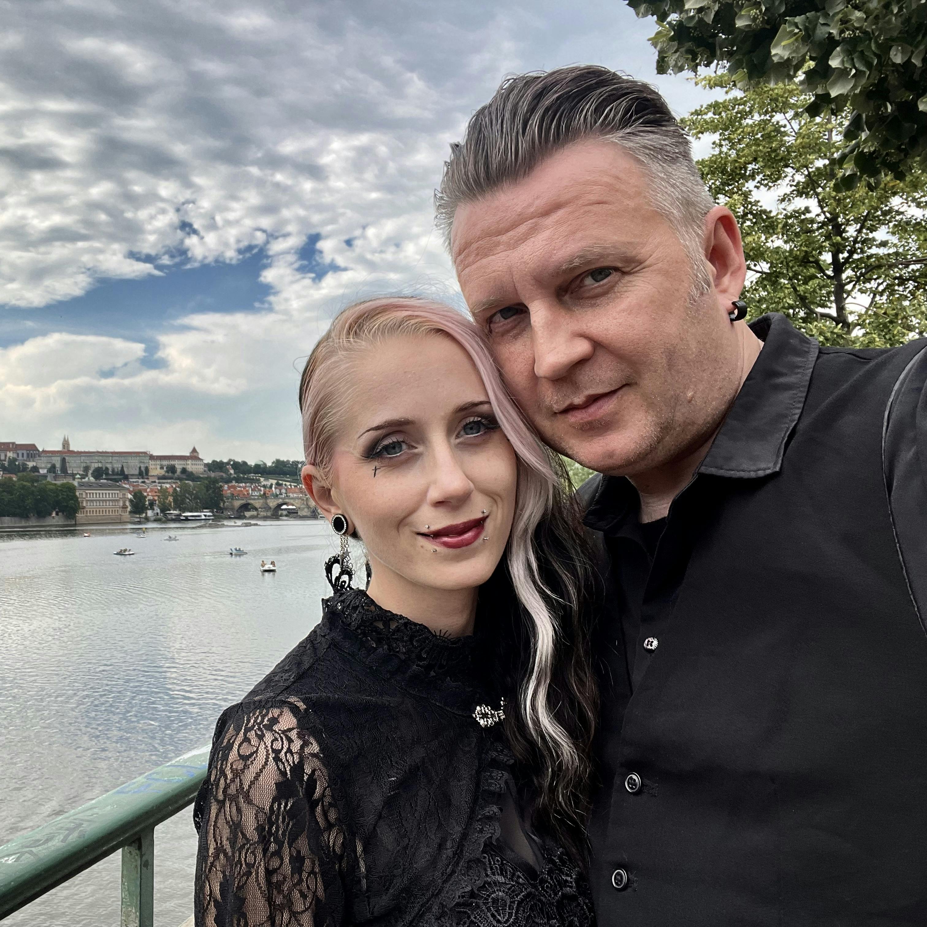 Kimie og Jimmy i Prag, hvor de blev forlovet.