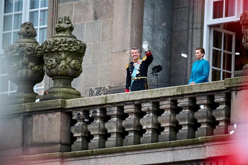 Mette Frederiksen har i dag modtaget en orden af kong Frederik. 