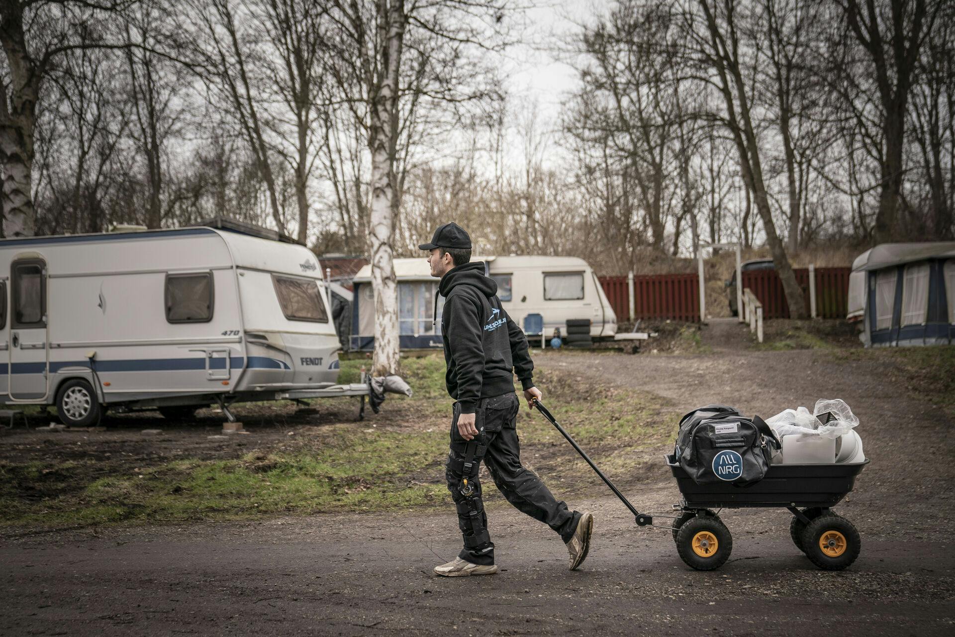 Gælder reglerne eller fornuften i Danmark? Det spørgsmål er der flere beboere på den kendte campingplads, som de seneste måneder har stillet sig selv. For de kan i hvert fald ikke se fornuften i, at de ikke må bo, som de gerne vil.