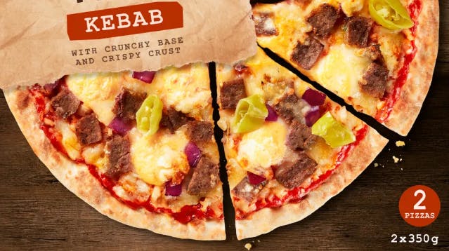 En frysepizza med kebab tilbagekaldes fra Lidl.
