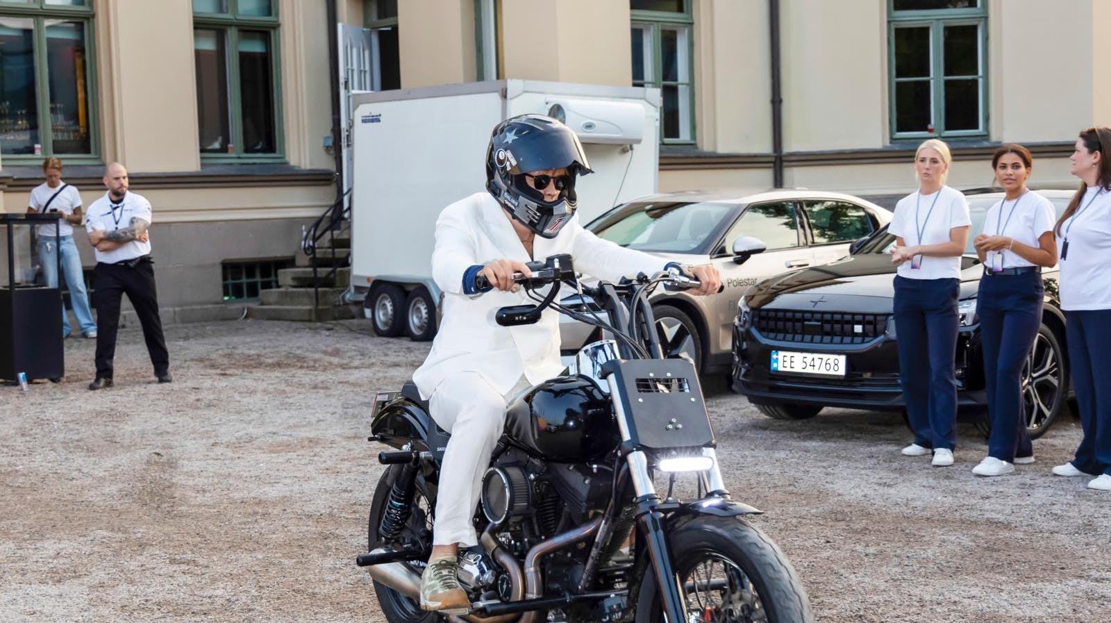 Han forsøger at pleje et sejt image, men Marius har vist sig at have en ganske grim side.