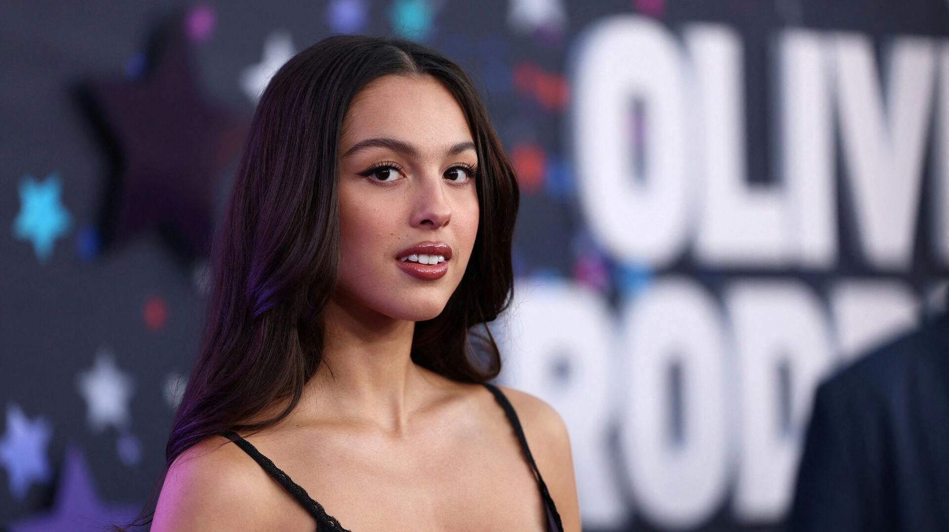 Olivia Rodrigo optræder på Orange Scene til sommer.