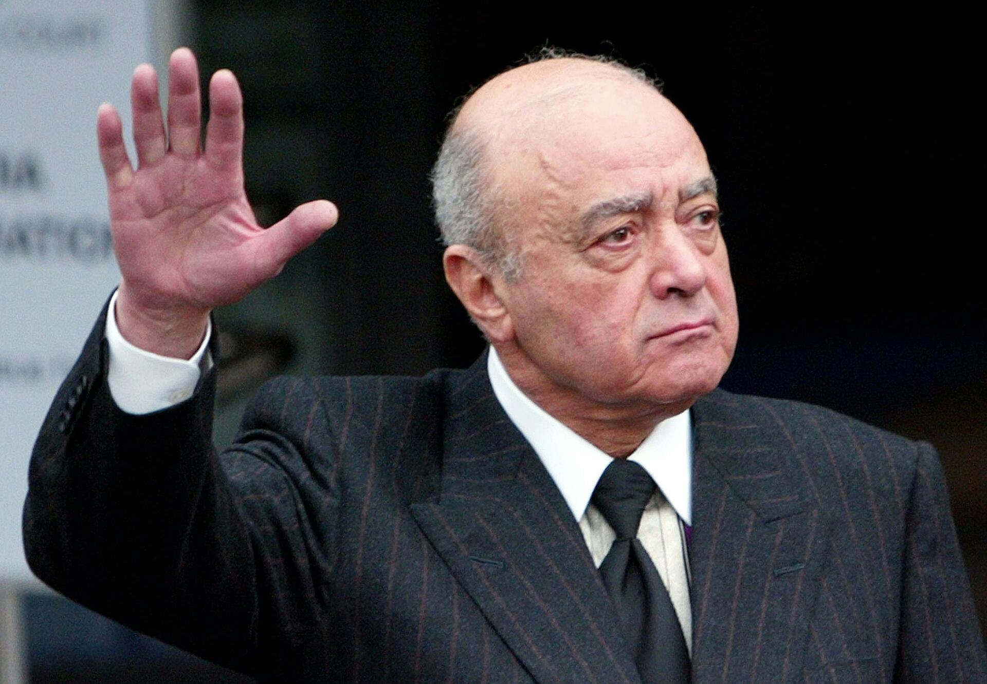 Afdøde Mohamed Al-Fayed er far til Dodi Fayed, der sammen med prinsesse Diana mistede livet i en fatal bilulykke i 1997. 