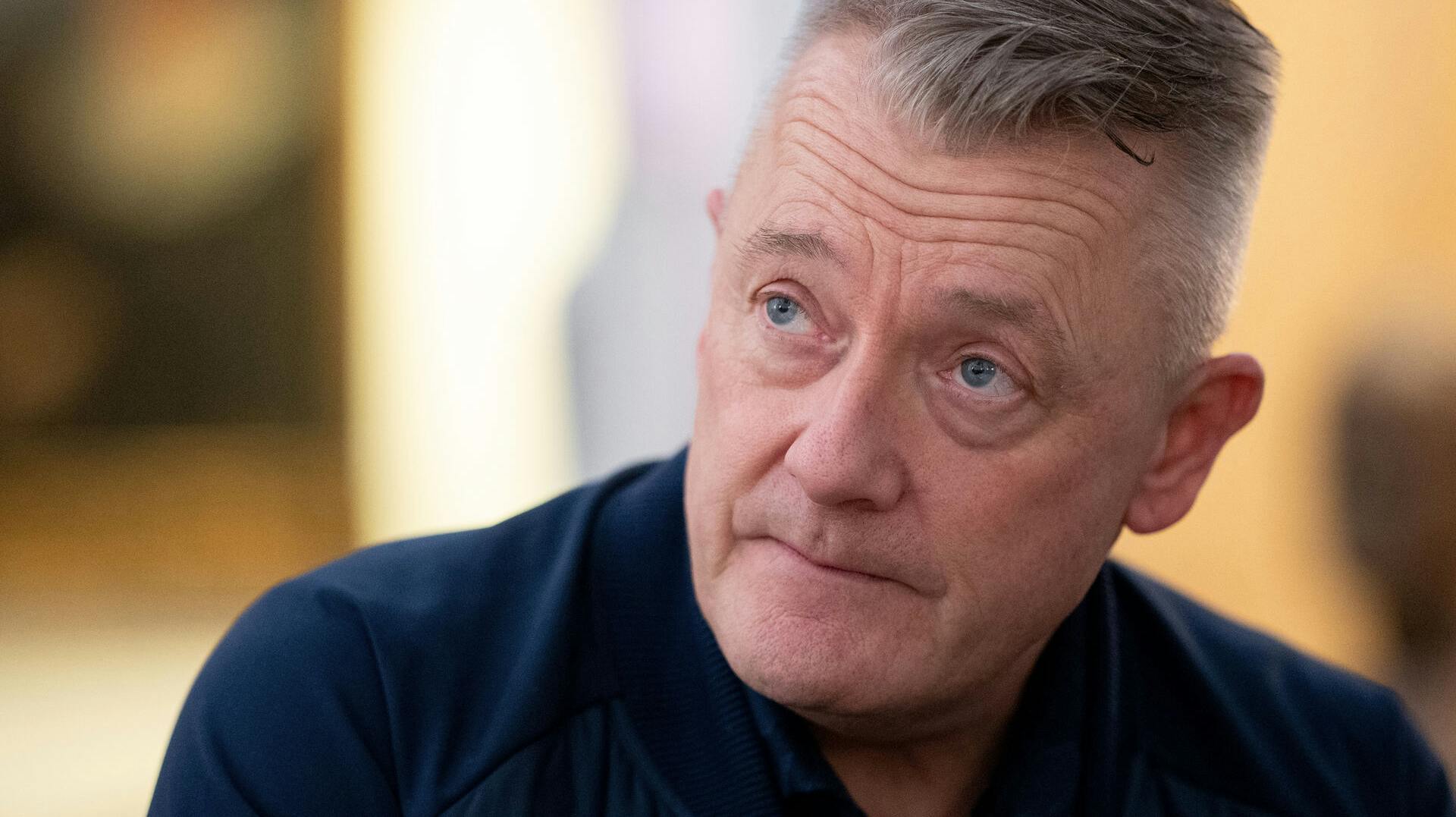 Oslo 20211130. Gjert Ingebrigtsen har kommet med boken "Gjerts metode". Her under et intervju med NTB i lokalene til Aschehoug i Oslo sentrum. Foto: Fredrik Hagen / NTB