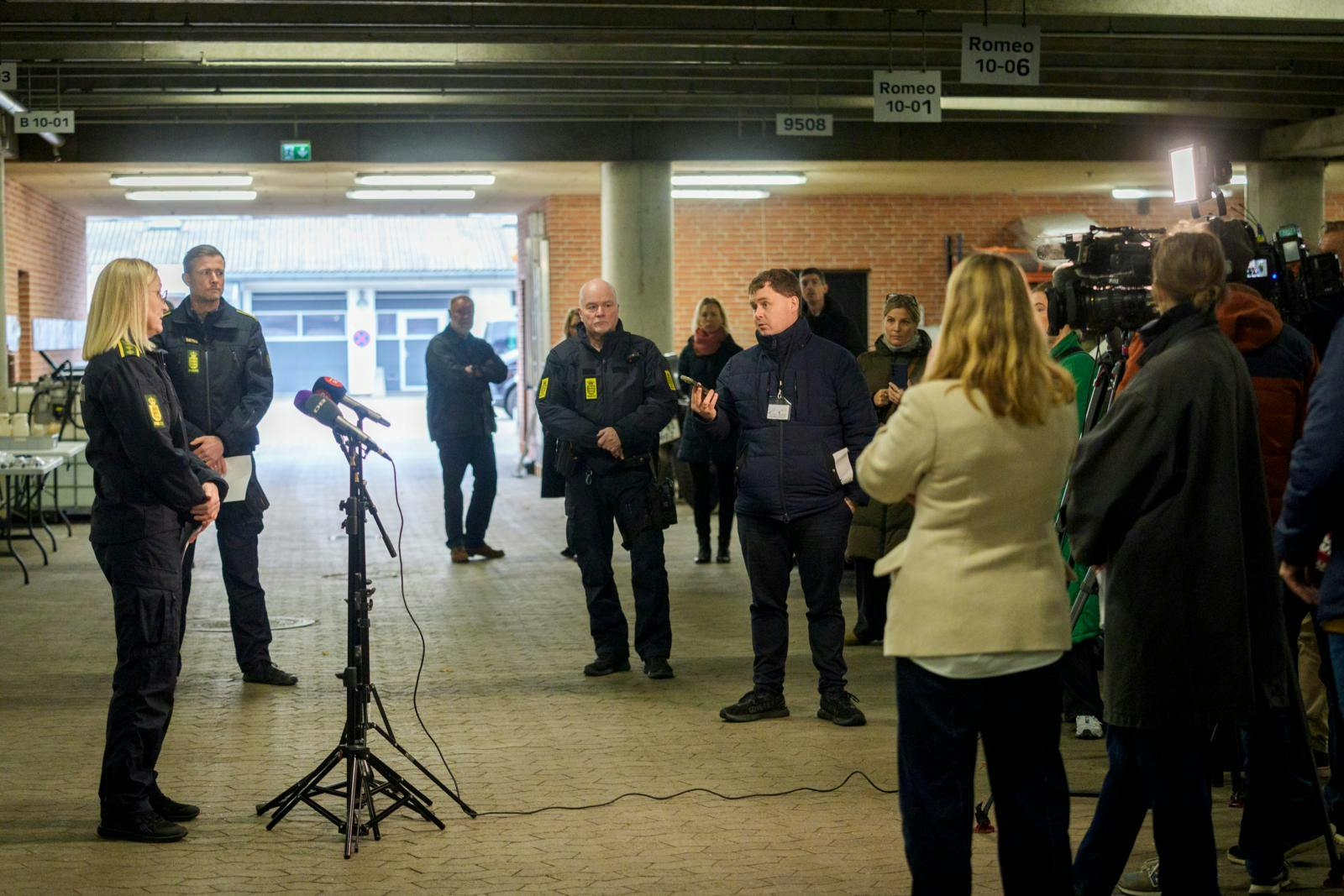 Der var stor interesse for demonstrationen af det nye våben, som politiet gennemførte tidligere i dag.