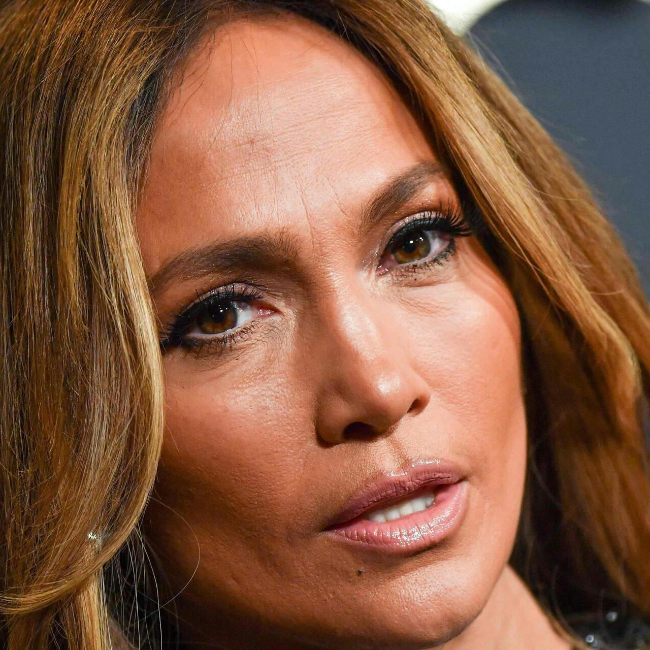 Jennifer Lopez er kommet gennem thanksgiving-weekenden.