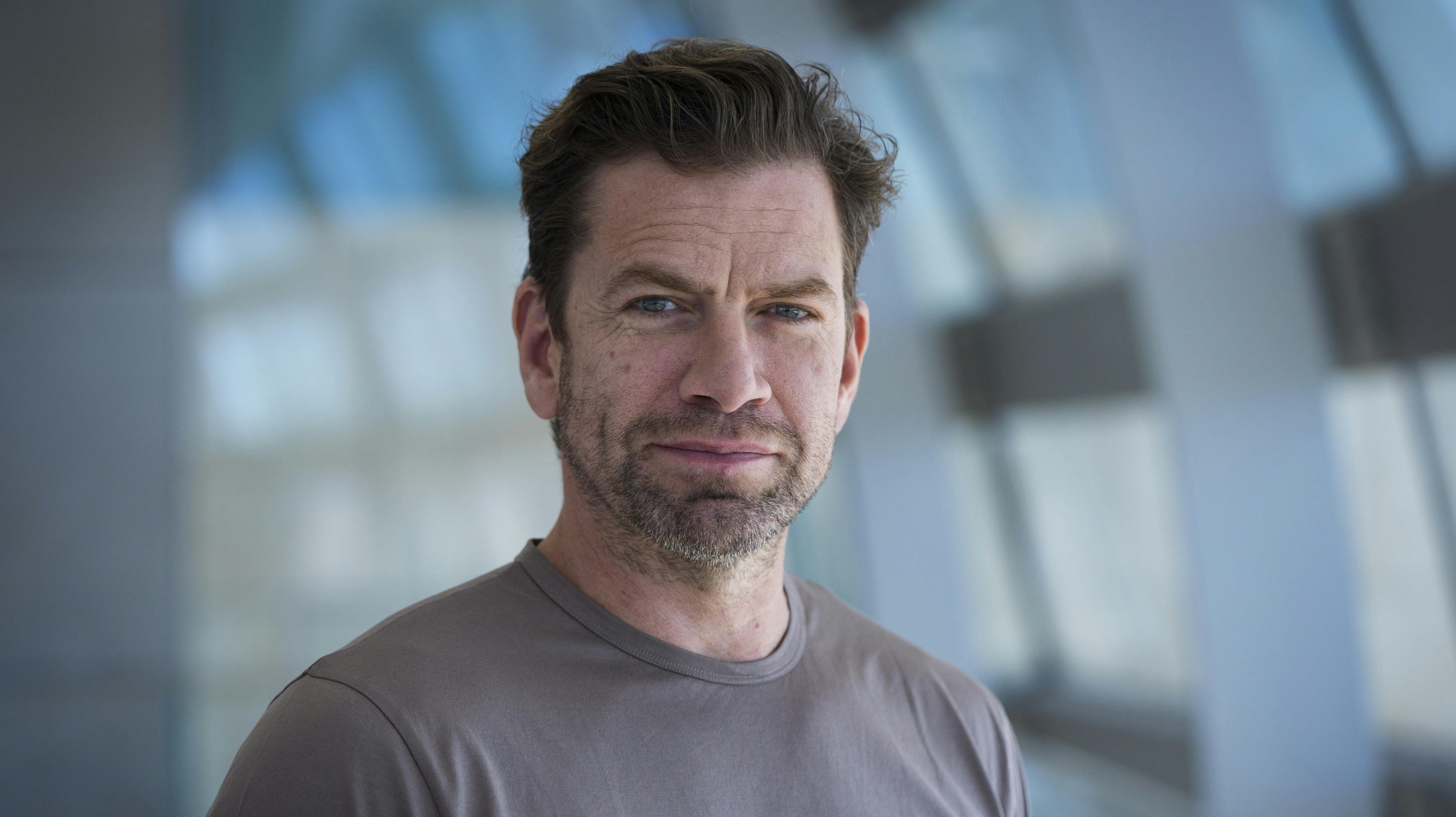 Nikolaj Lie Kaas havde et særligt tæt forhold til sin mor, indtil hun på tragisk vis gik bort i 1989.