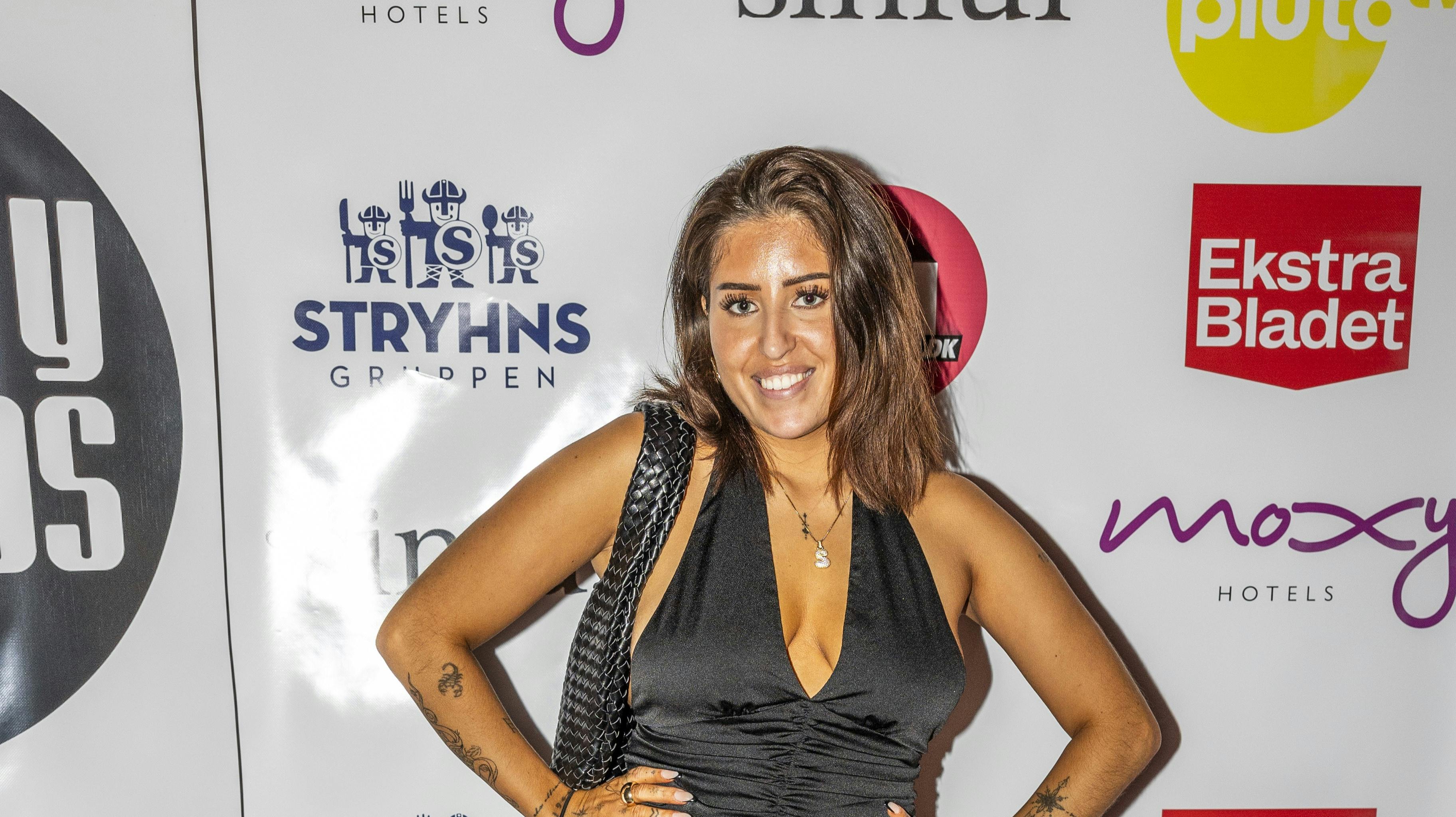 Sarah Thomsen sætter ord på datinglivet.