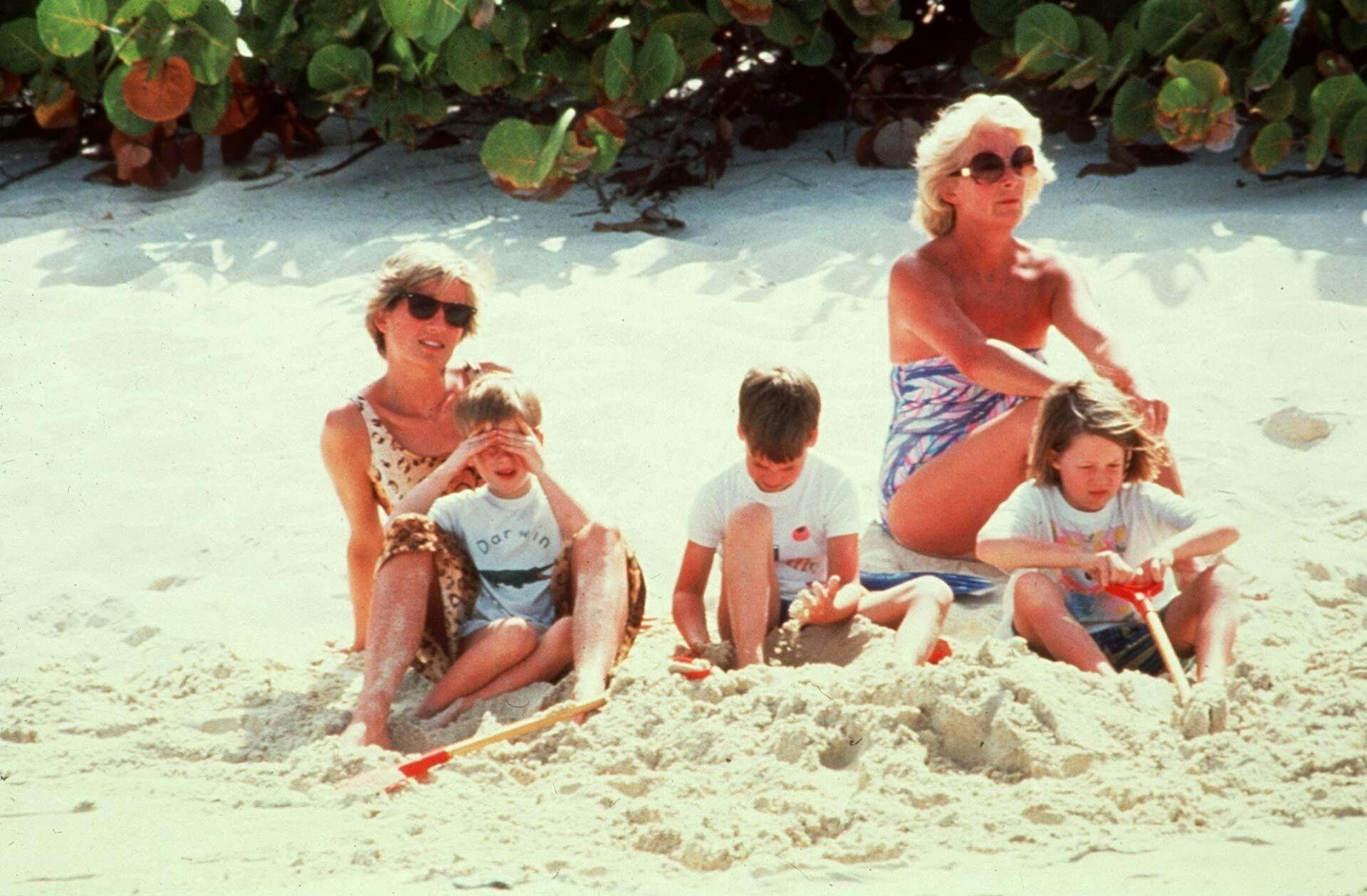 PRINCESS DIANA ON HOLIDAY WITH PRINCES WILLIAM AND HARRY AND FRANCES SHAND KYDD AND DAUGHTER