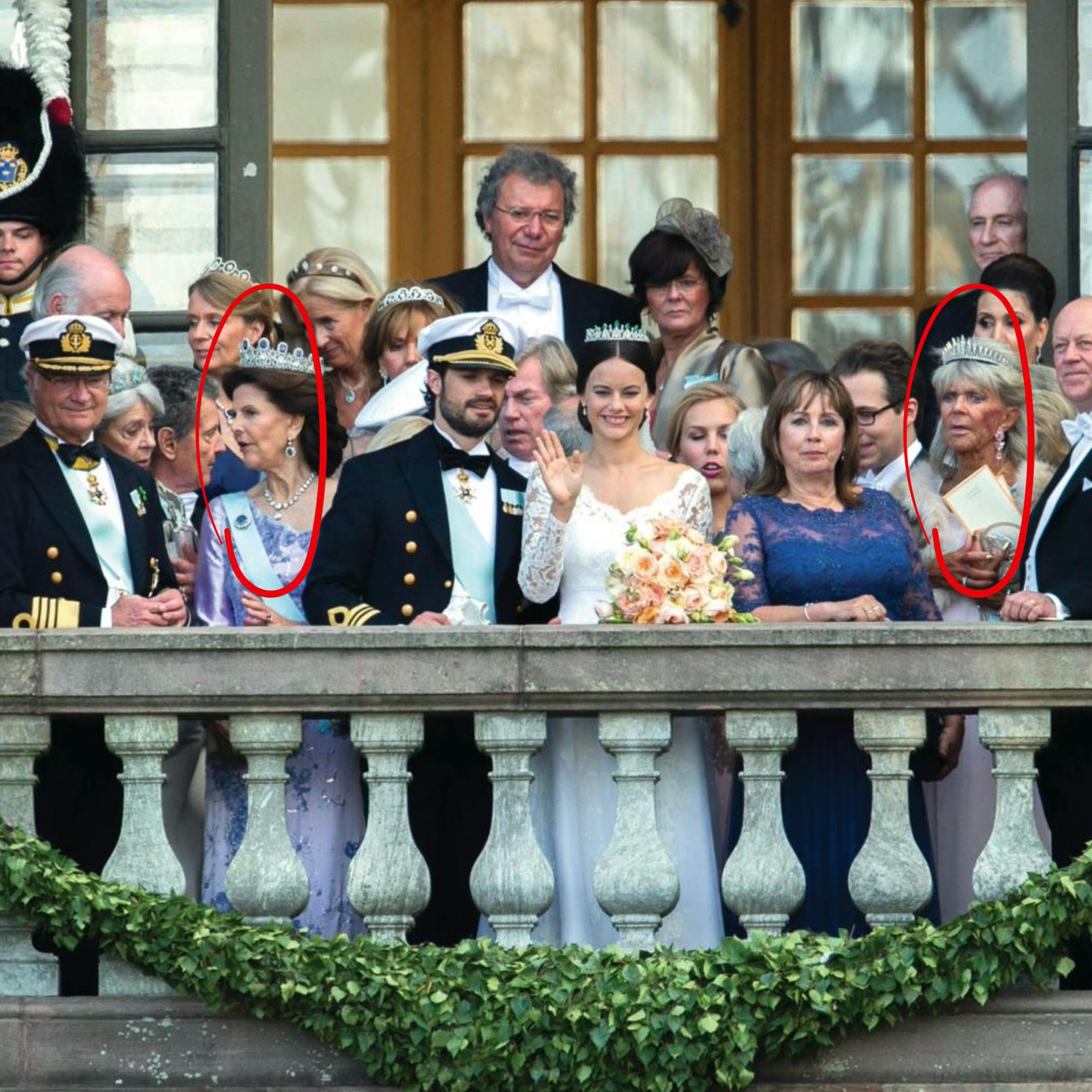 I dag mindes dronning Silvia (t.v.) sin afdøde svigerinde. Og selvom prinsesse Birgitta var 87 år gammel, kom dødsfaldet som et stort chok for dronningen.