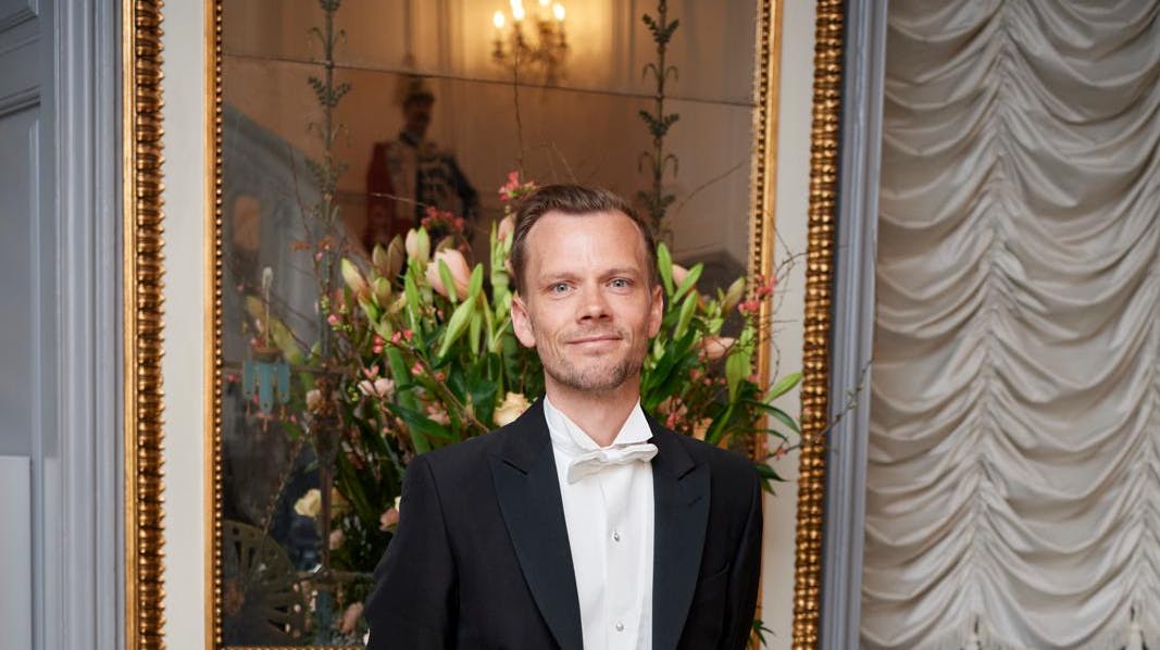 Der er ikke plads til ordener på dette bryst.