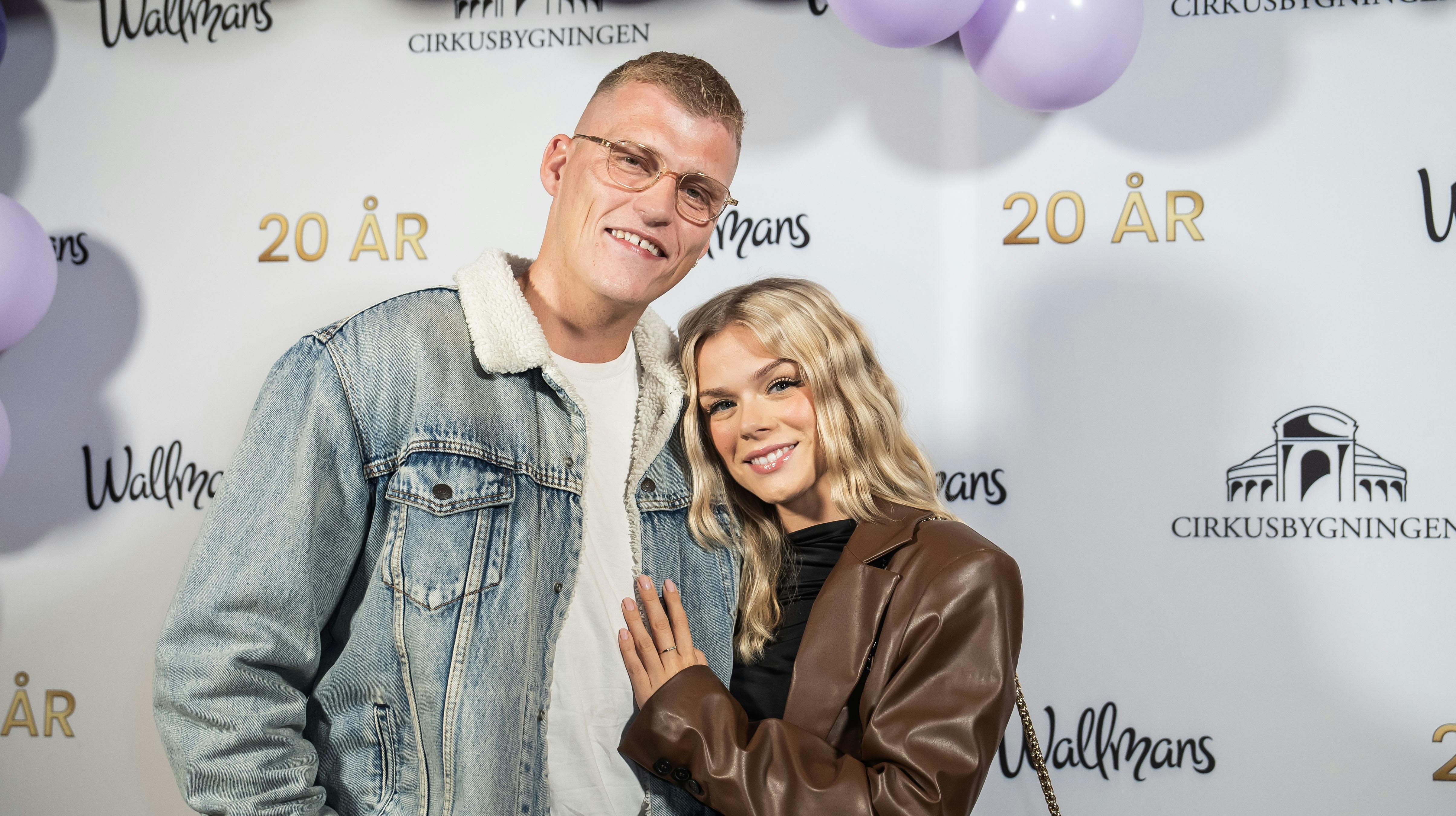Sebastian Bull og Asta Björk Ivarsdottir er nu forlovet. 