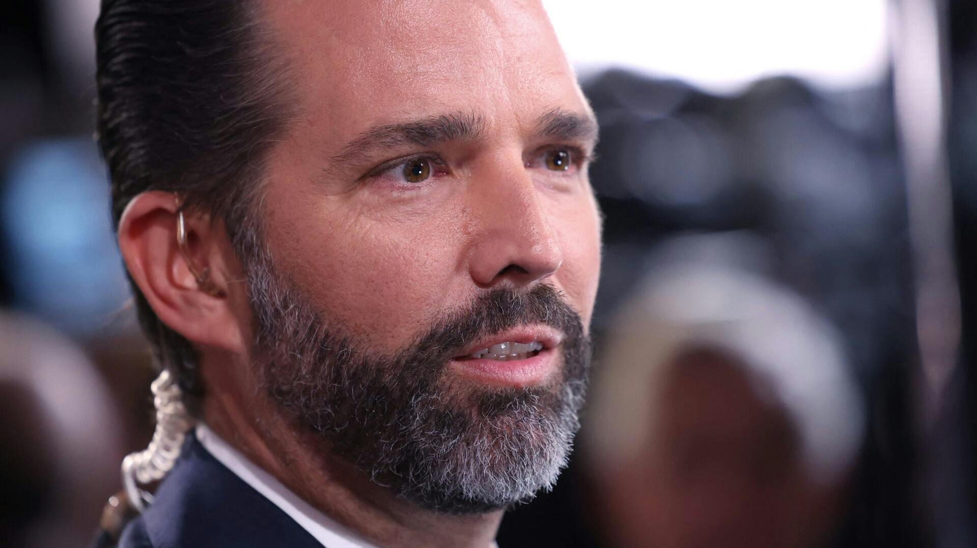 Donald Trump Jr. har eftersigende droppet sin forlovede til fordel for en anden kvinde.