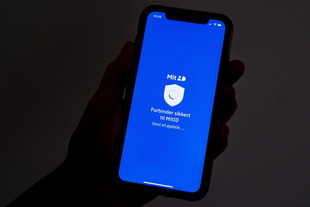 Appen MitID bruges blandt andet til at tilgå e-Boks og netbank. Den nye opdatering skal gøre appen mindre sårbar over for svindelforsøg. (Arkivfoto).