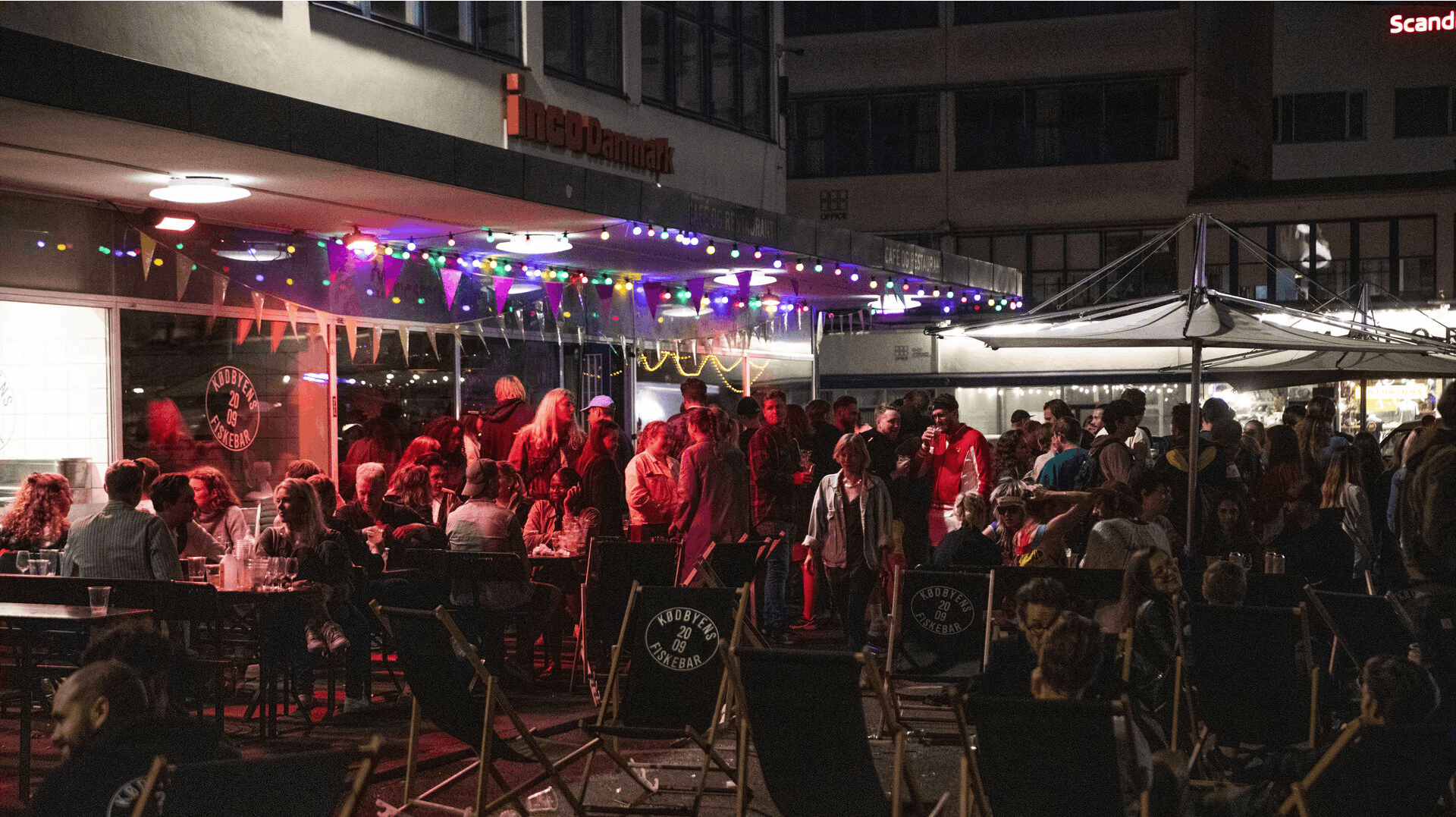 De pårørende til 21-årige Jonas Sekyere var påvirkede i Københavns Byret torsdag, da gerningsmanden pludseligt nægtede drabet.