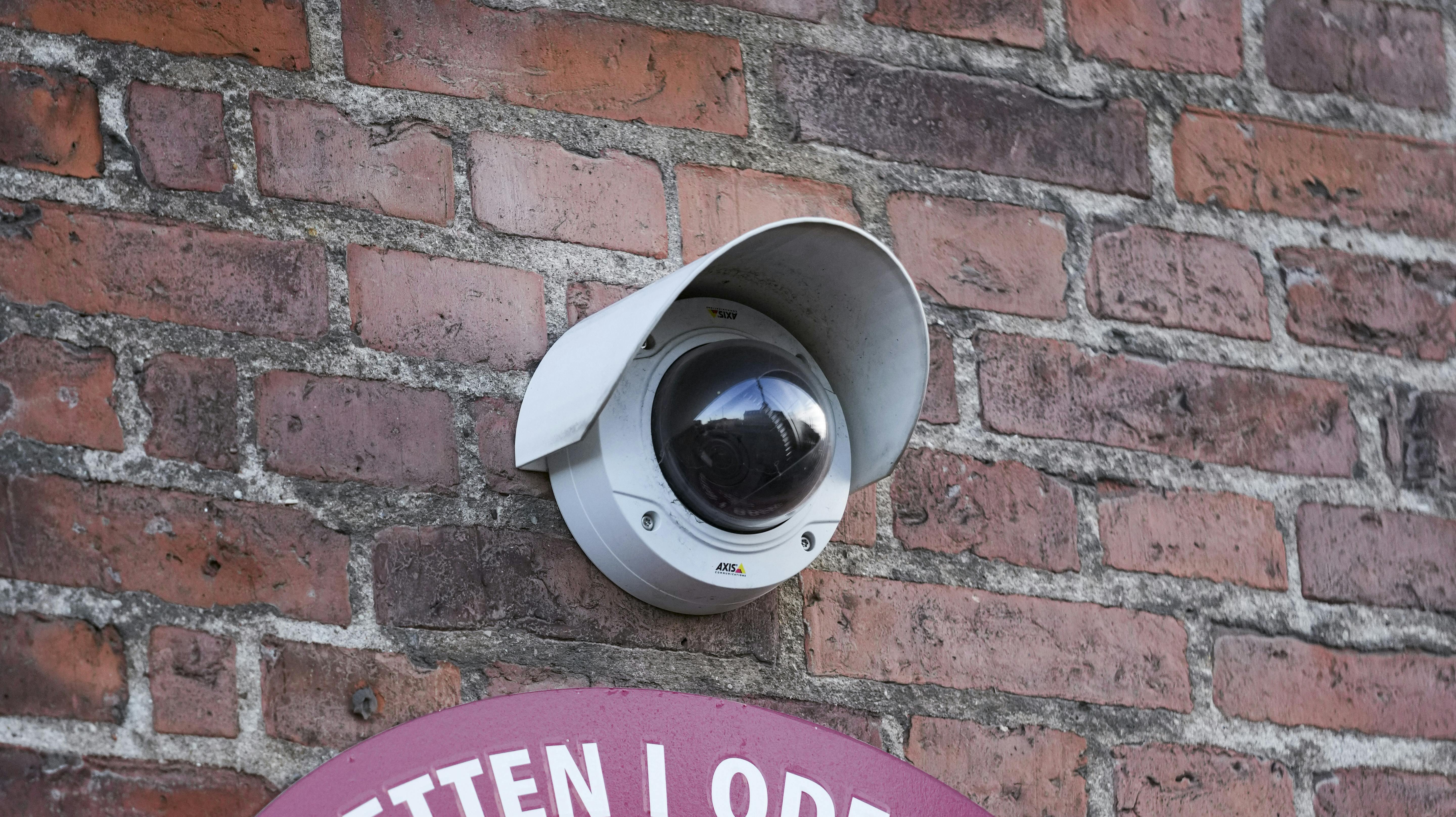 En mandlig lærer er blevet tiltalt for at have indledt et seksuelt forhold til en 16-årig pige på den kostskole, hvor han er underviser.