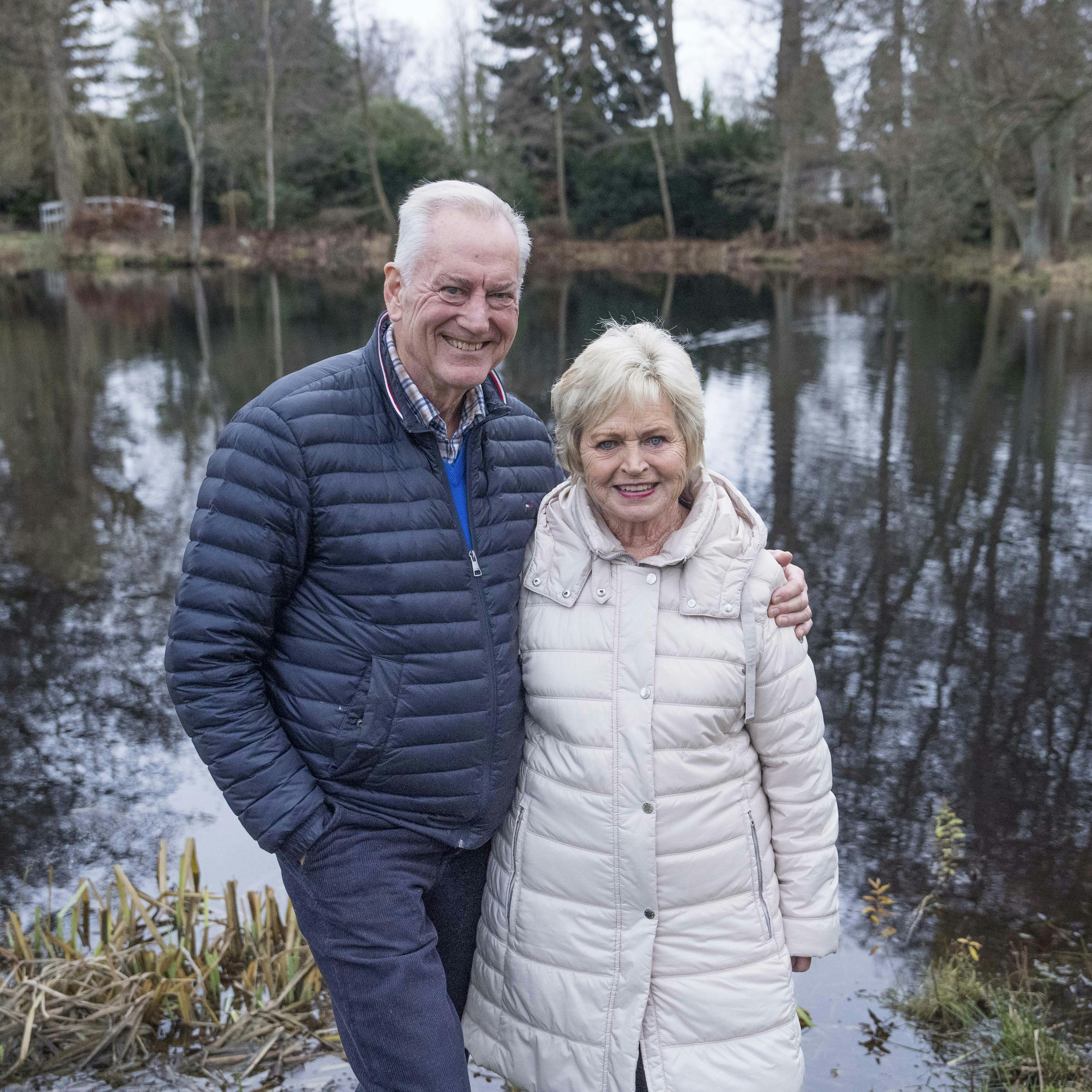 Jour: Tanja, 25330435 Keld og Hildas første jul i deres nye hus. (Hanne Juul vil gerne med, hvis det kan lade sig gøre? Interviewet er rykket fra tidligere hvor det blev aflyst.)